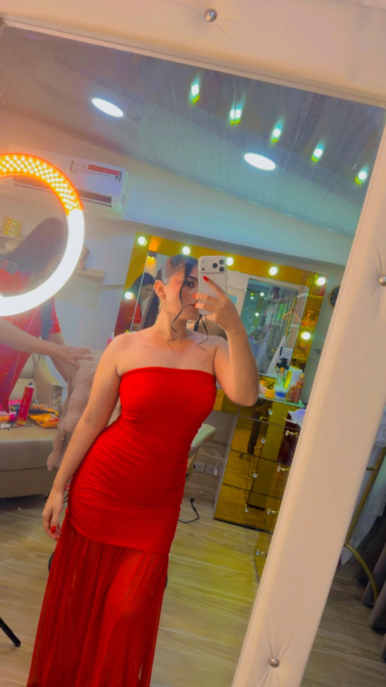 XXX Porn Photo of Nude salomecute21 19