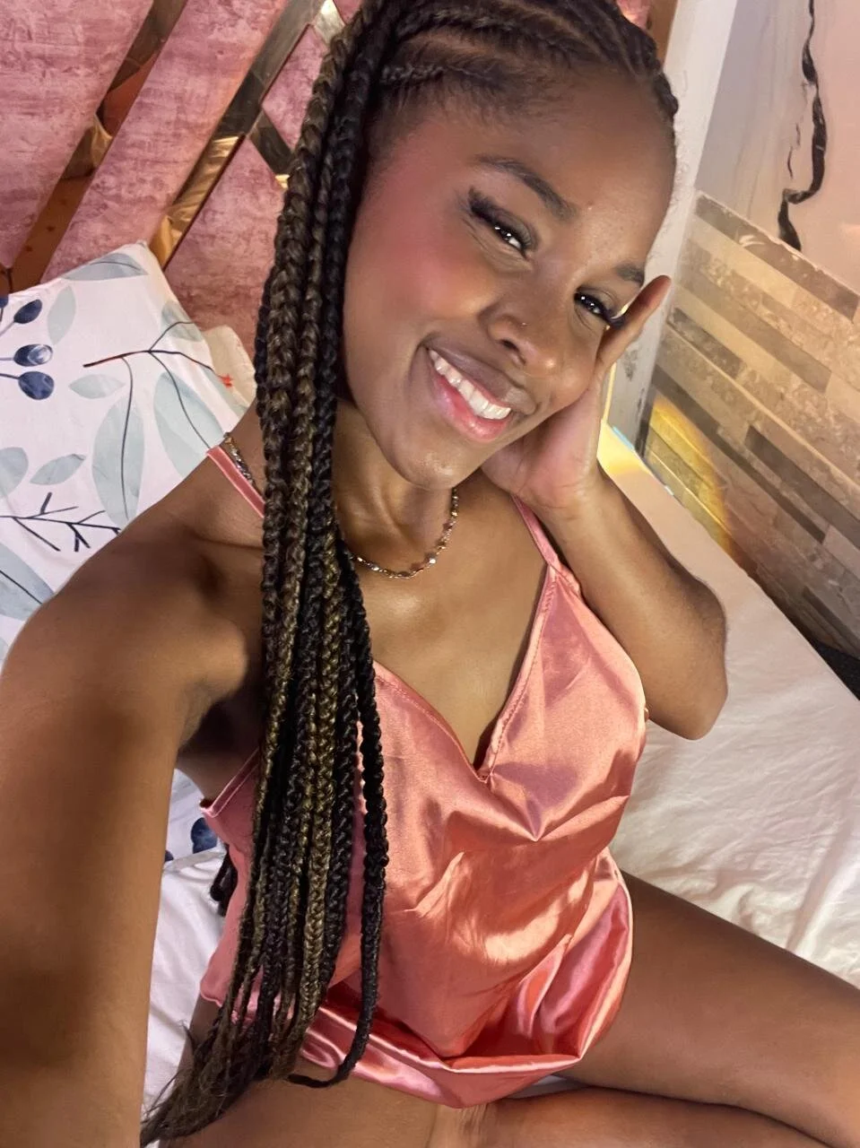XXX Porn Photo of Nude averline_sterling 33