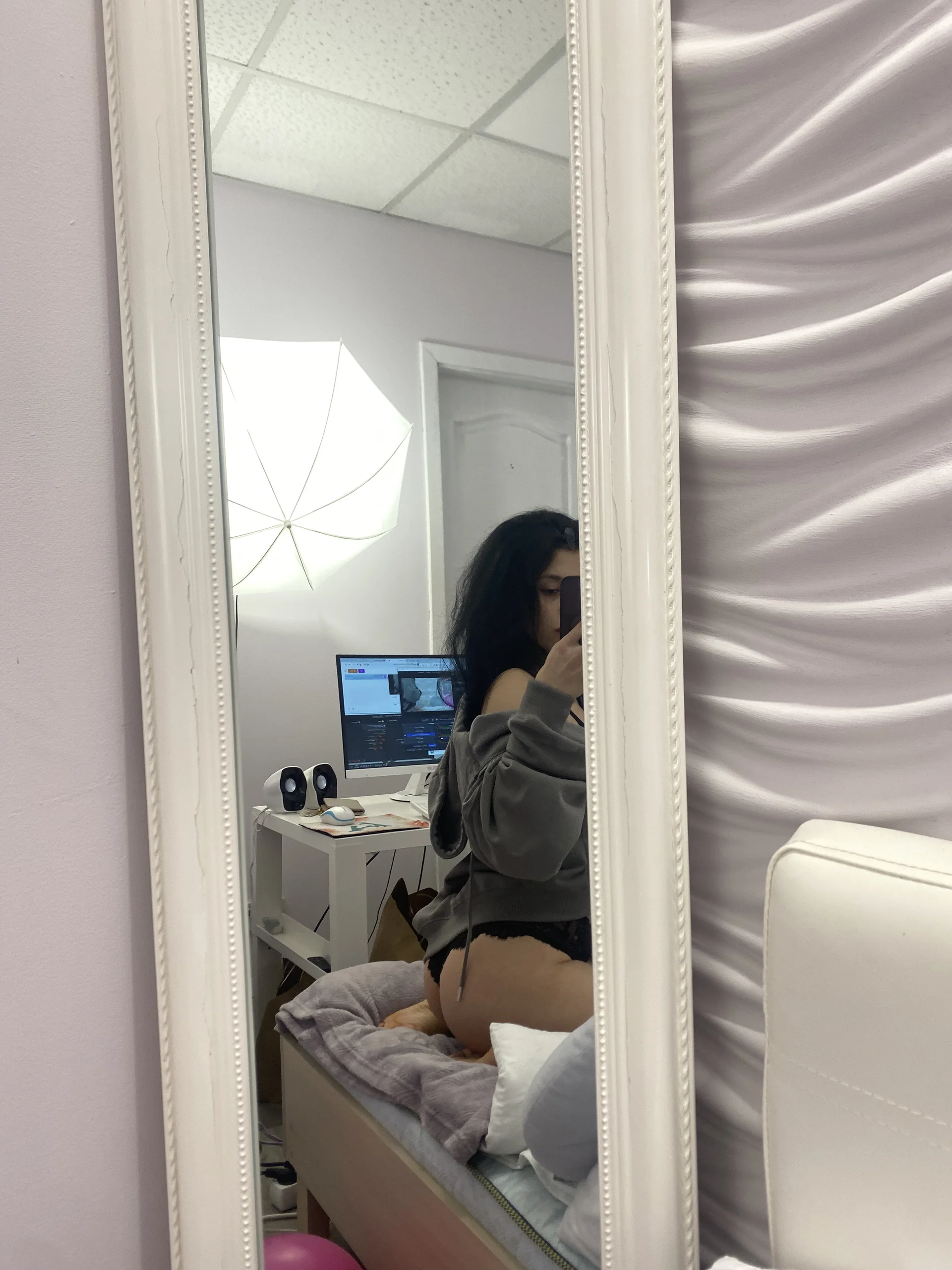 XXX Porn Photo of Nude LorenDi 29