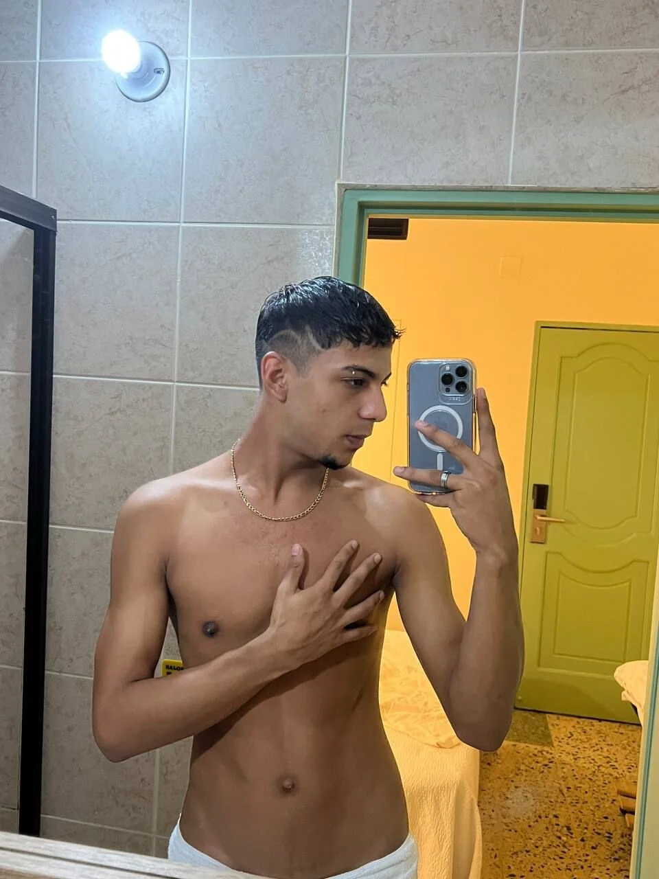 XXX Porn Photo of Nude ALEX_KEITH26 13