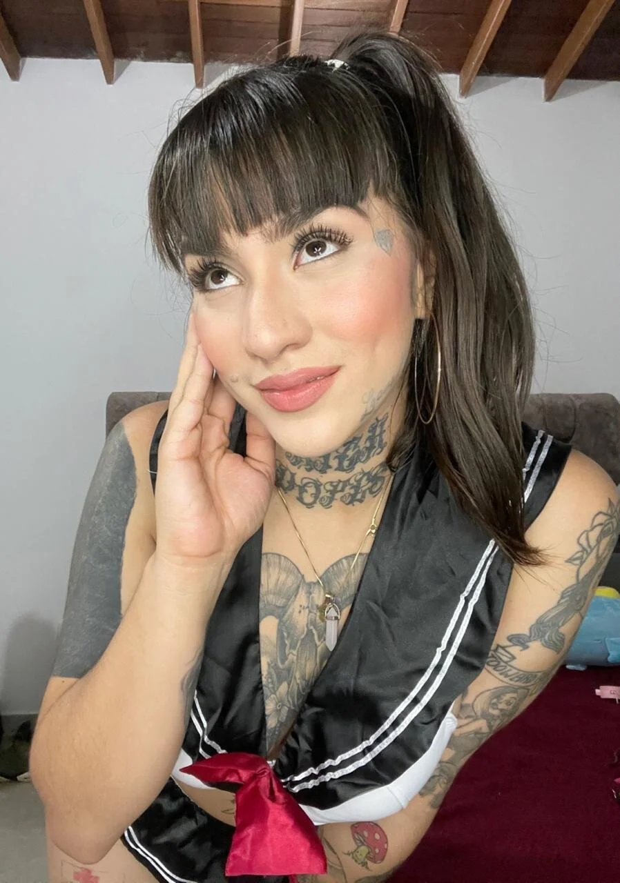 XXX Porn Photo of Nude Mia_Vips 1