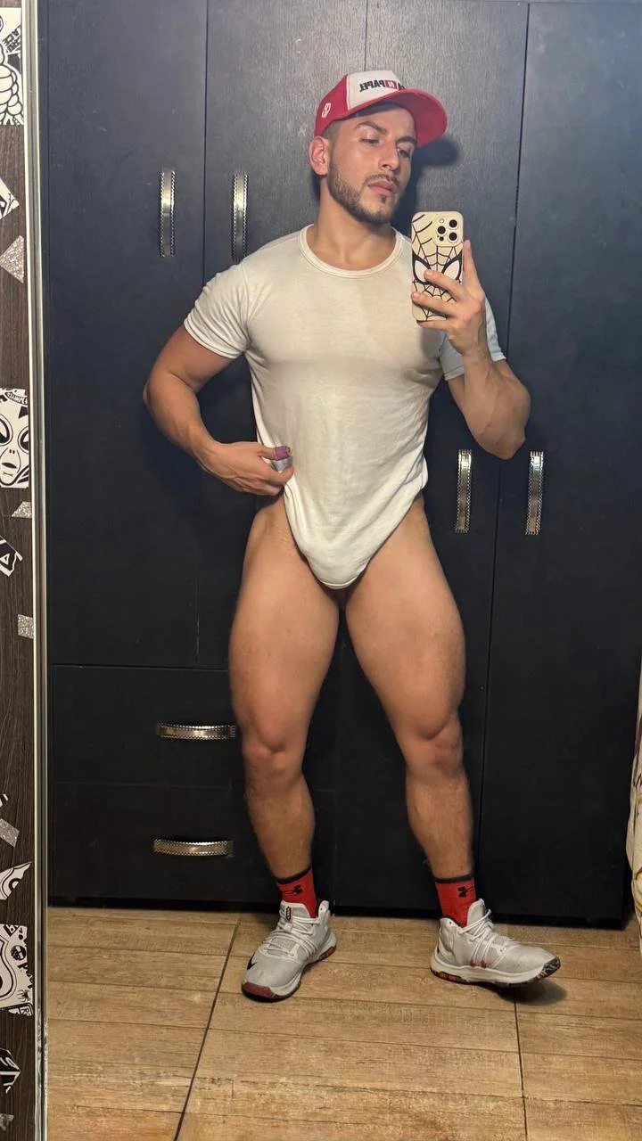 XXX Porn Photo of Nude bayronfit 66
