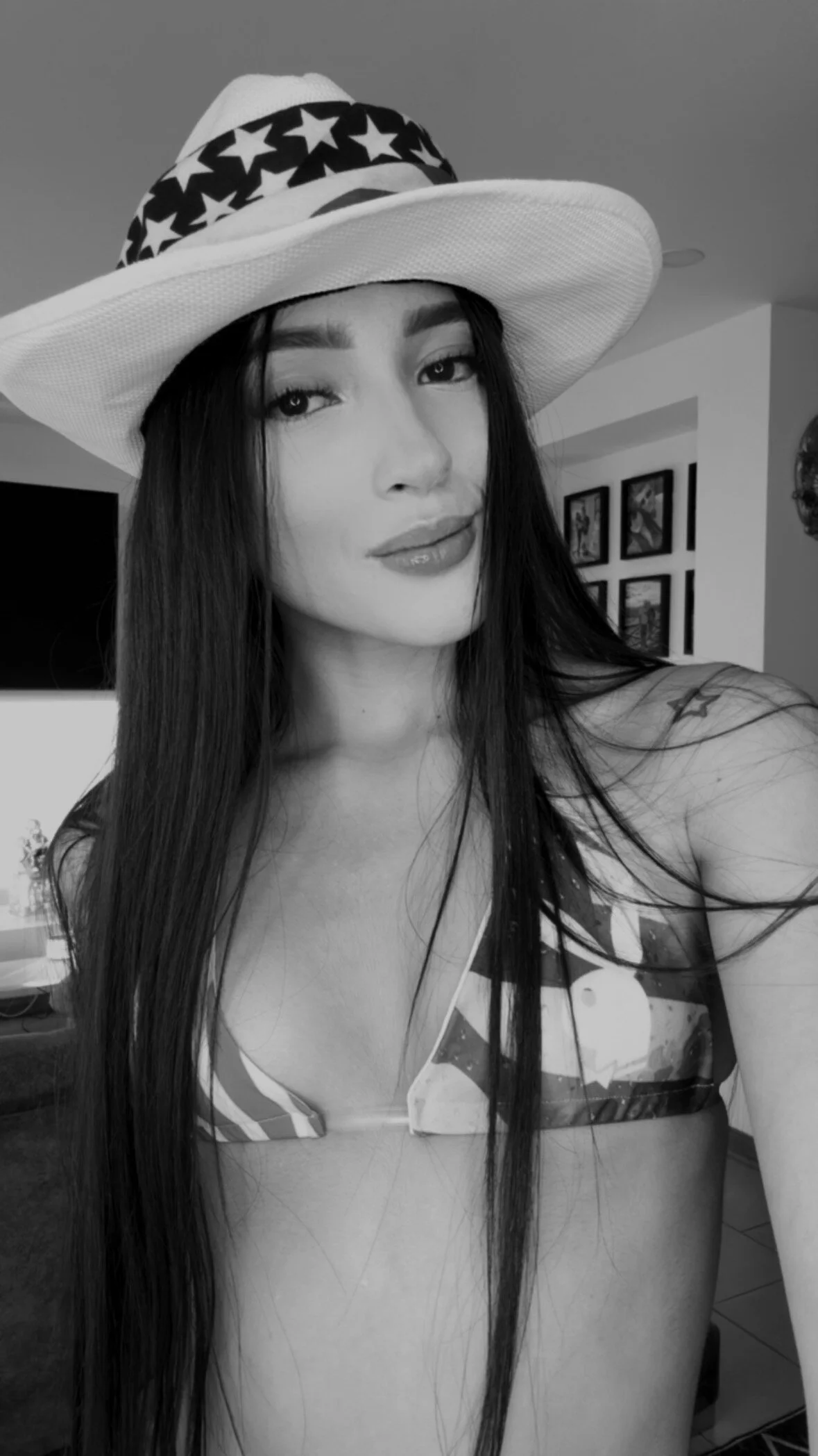 XXX Porn Photo of Nude DannyCr_1 80