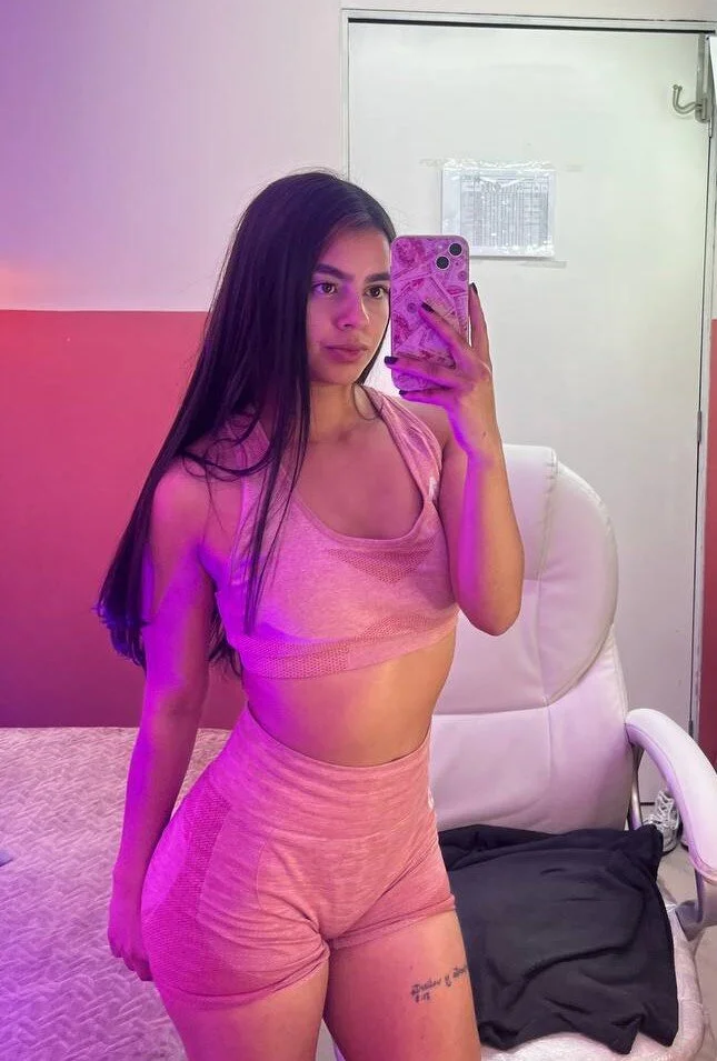 XXX Porn Photo of Nude Bella_walker_ 6