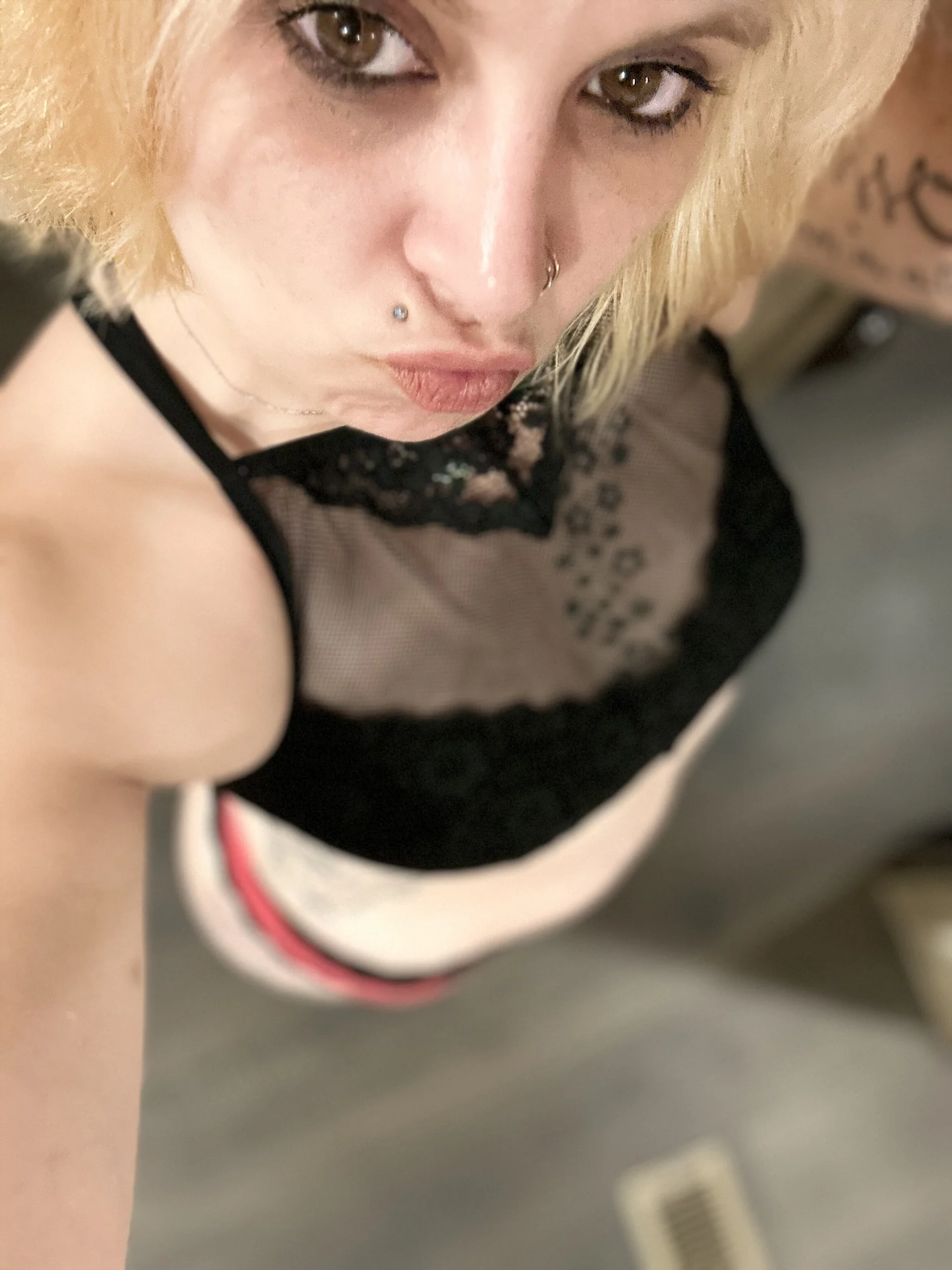 XXX Porn Photo of Nude ZeelaXoXo 13