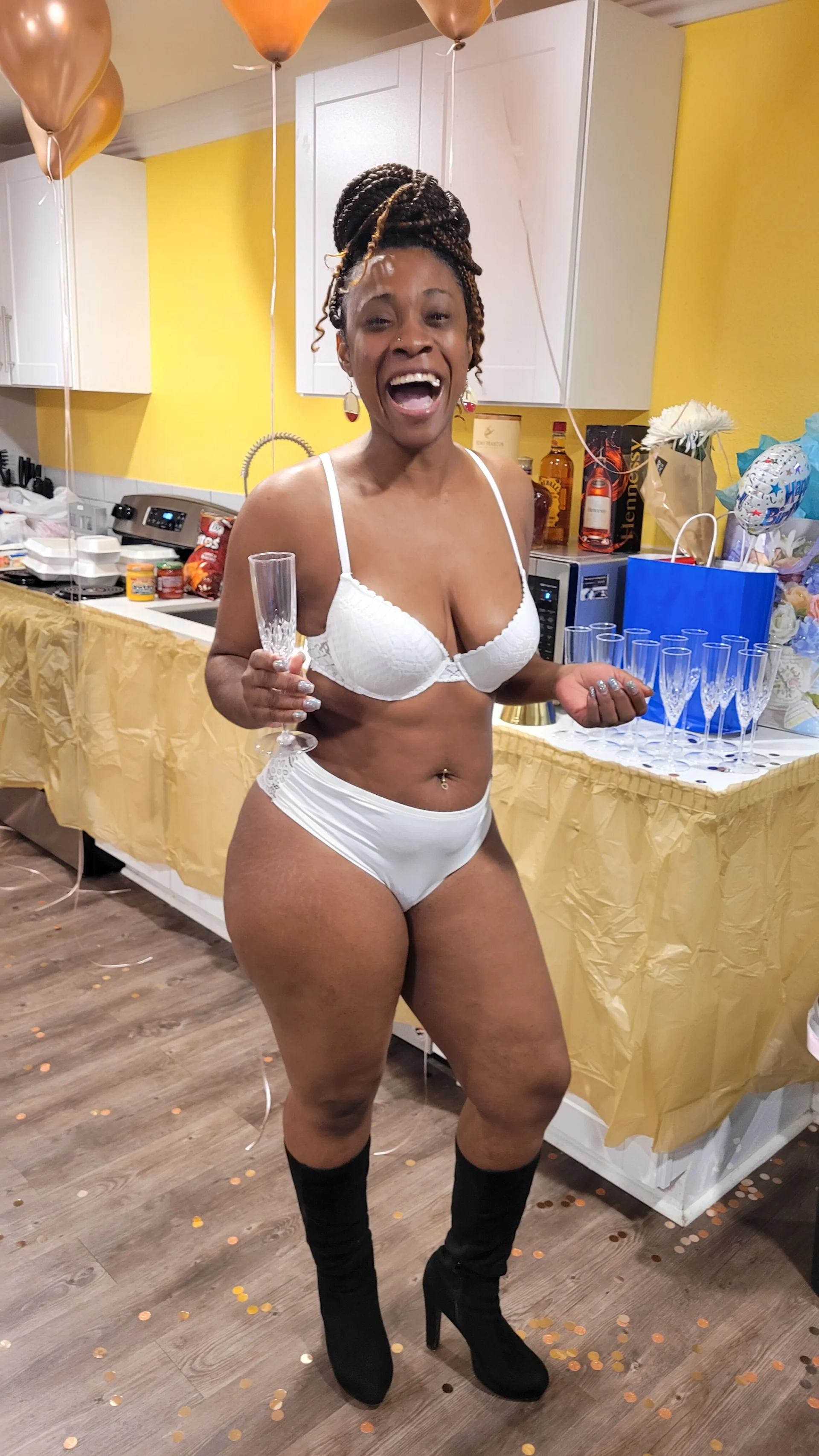 XXX Porn Photo of Nude MsJuicy 12