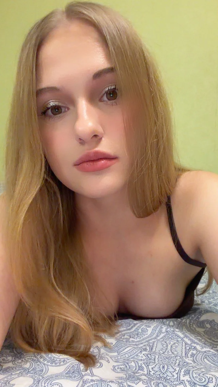 XXX Porn Photo of Nude onelovelyalice 4
