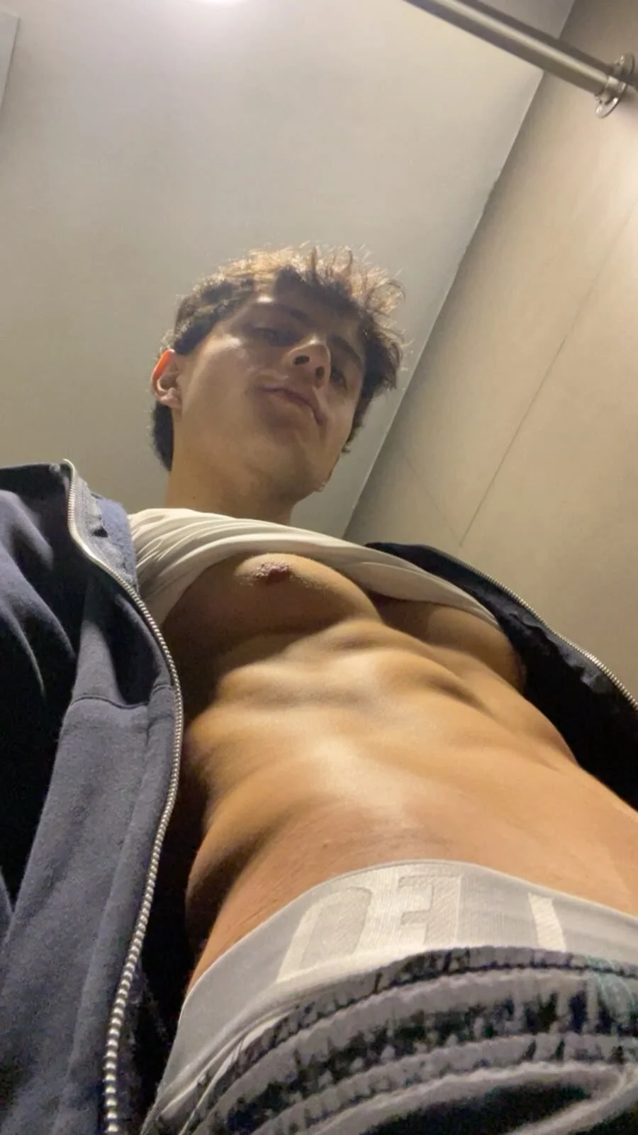 XXX Porn Photo of Nude Kyler_tay 9