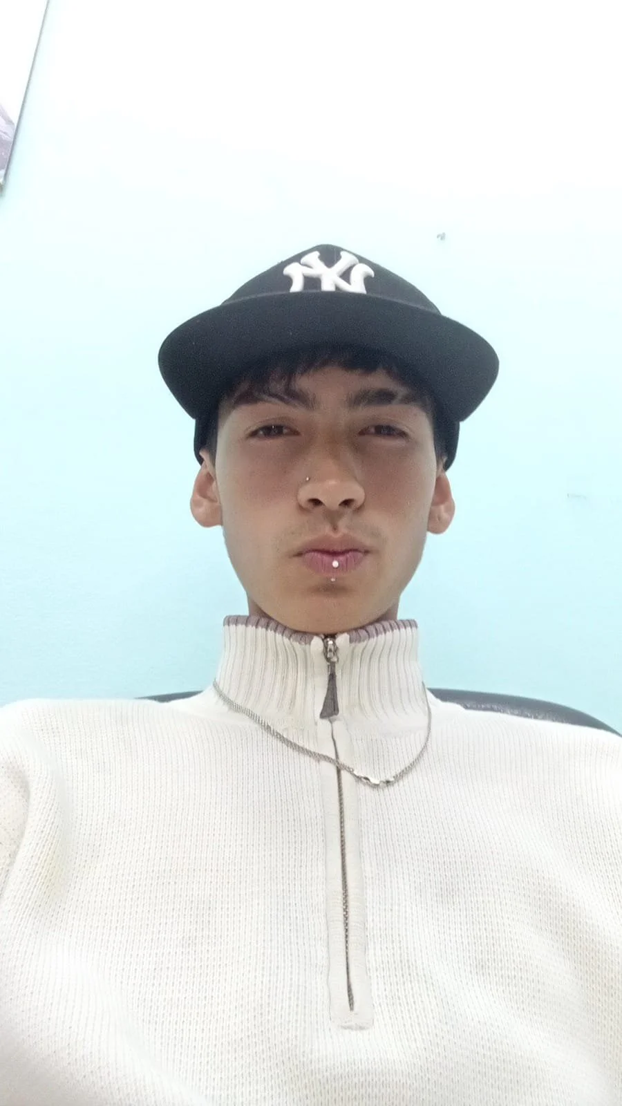 XXX Porn Photo of Nude ttimy_x_boy 3