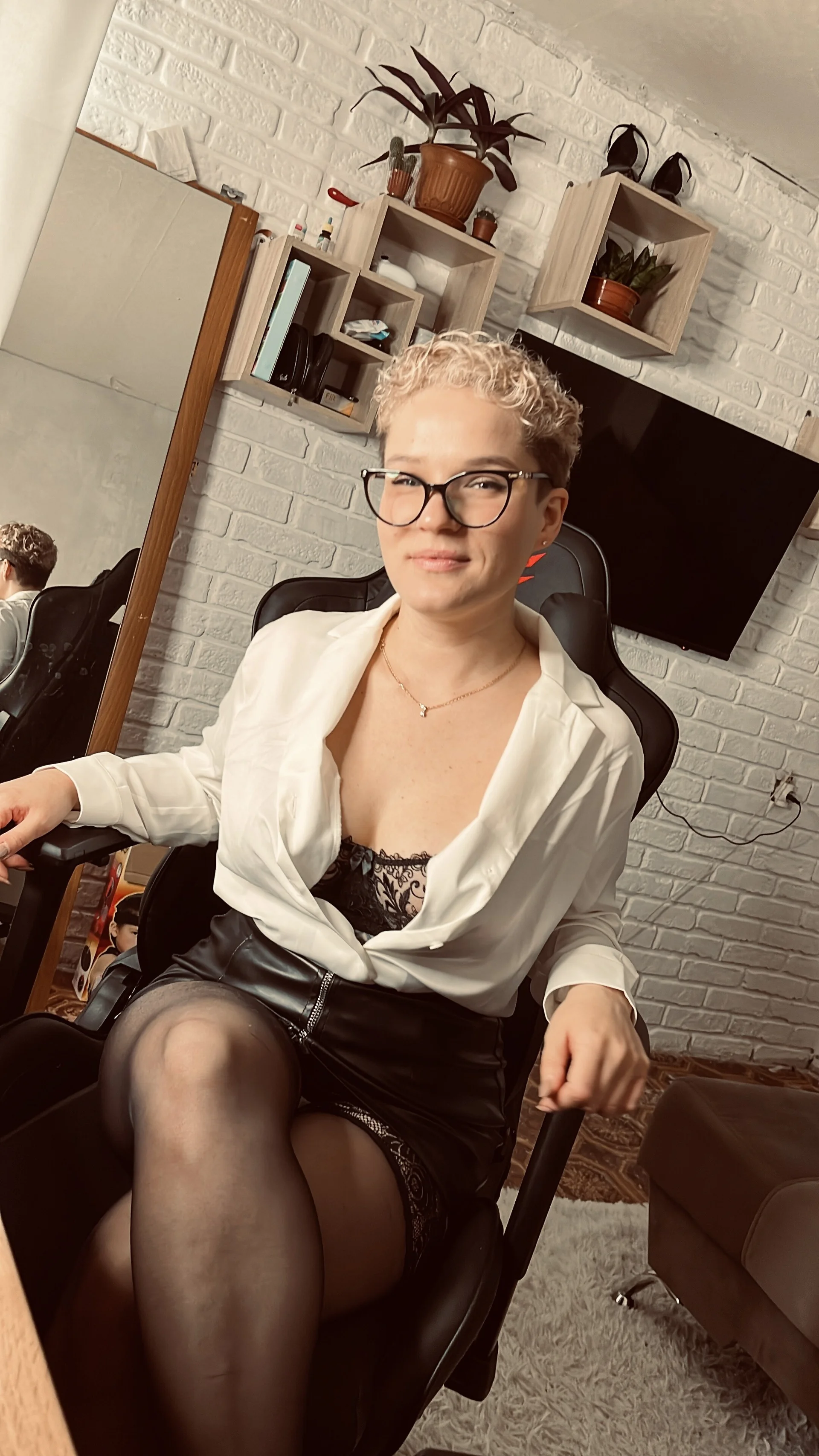 XXX Porn Photo of Nude MrMrsRight 2