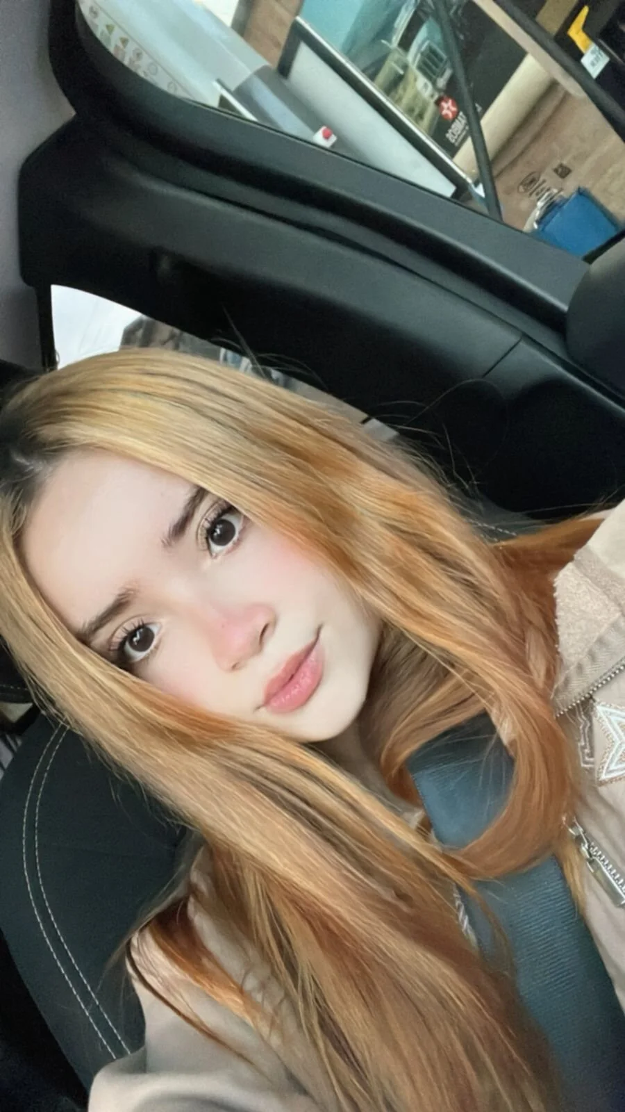 XXX Porn Photo of Nude SelenaMiel 13
