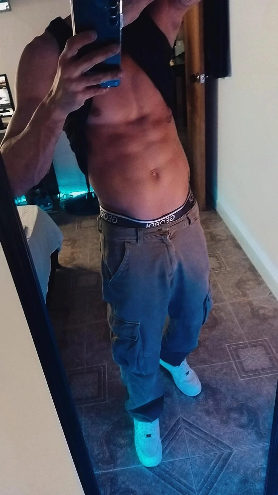 XXX Porn Photo of Nude morenosiam 12