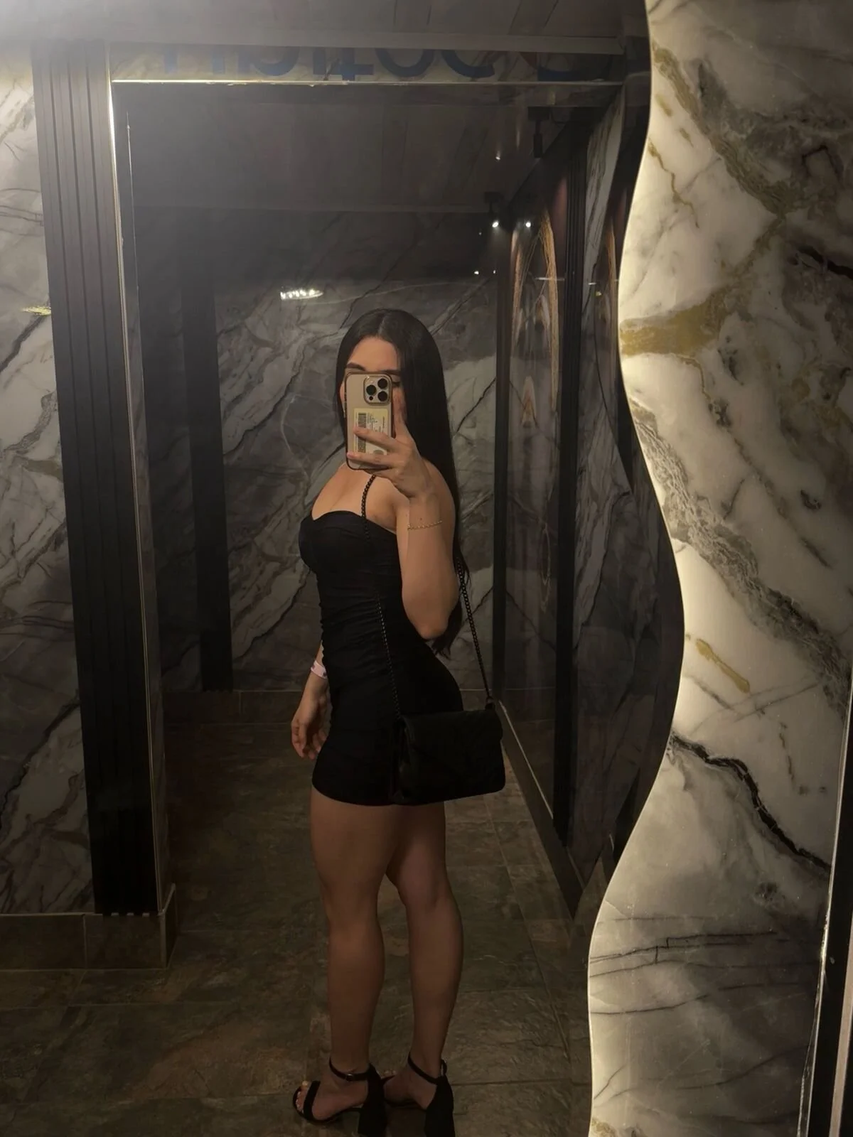XXX Porn Photo of Nude Amber_Santorini 13