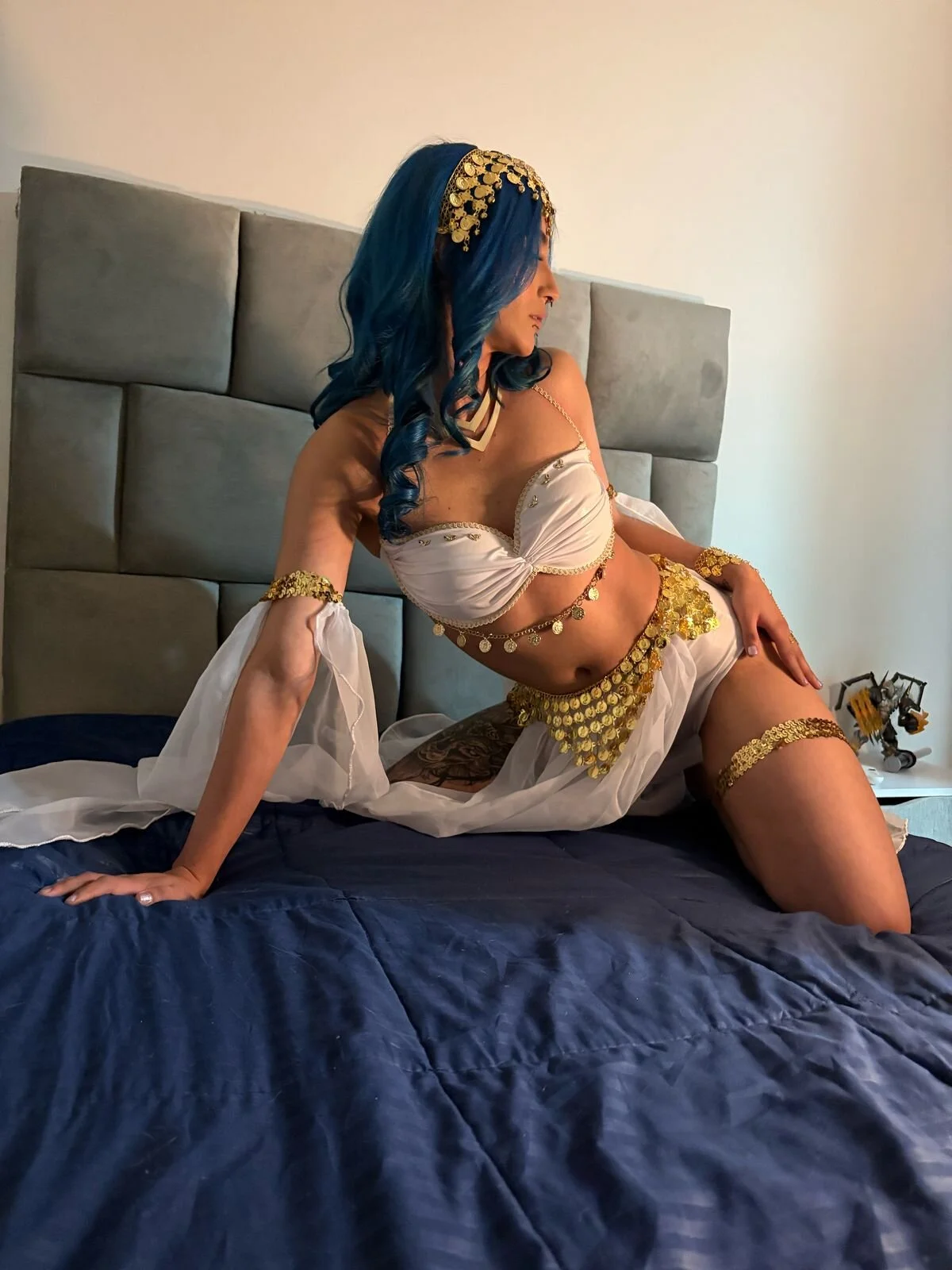 XXX Porn Photo of Nude LunaisBack 10