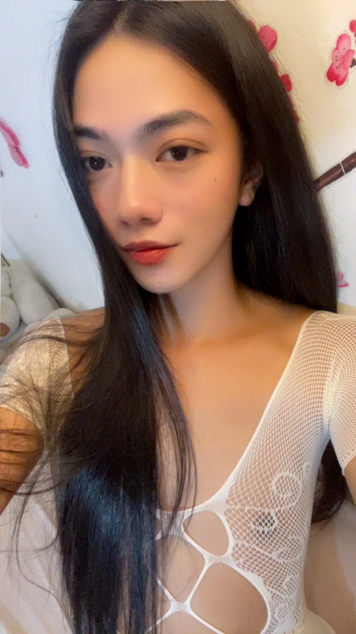 XXX Porn Photo of Nude slimladyxoxo 1