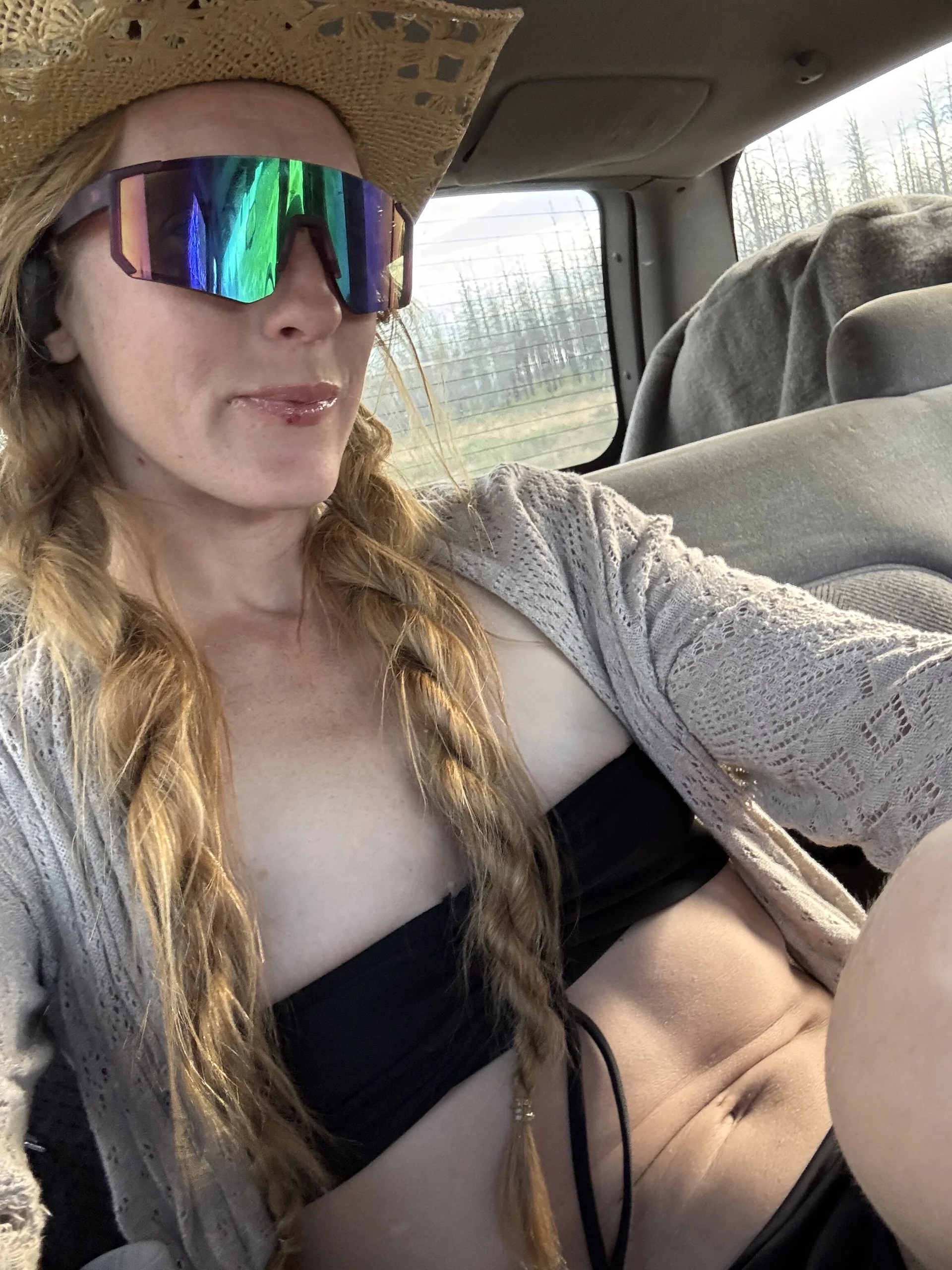 XXX Porn Photo of Nude GoldenFlameGoddess 4