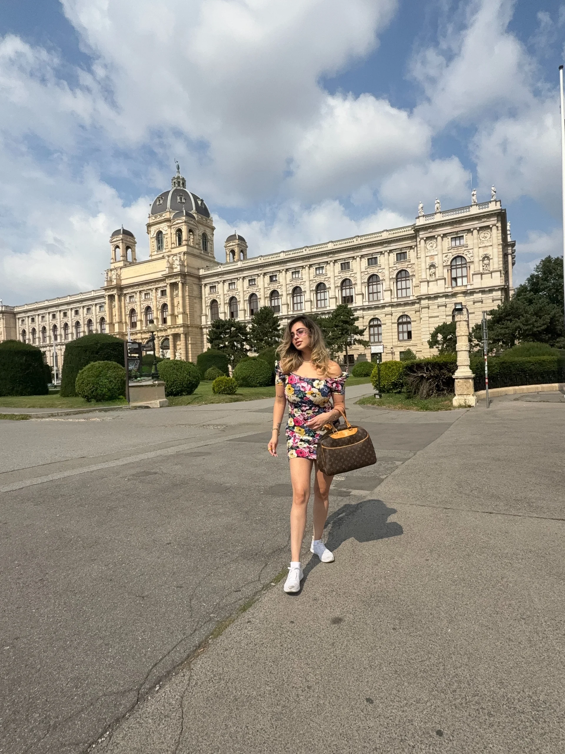 XXX Porn Photo of Nude Alirawrz 381