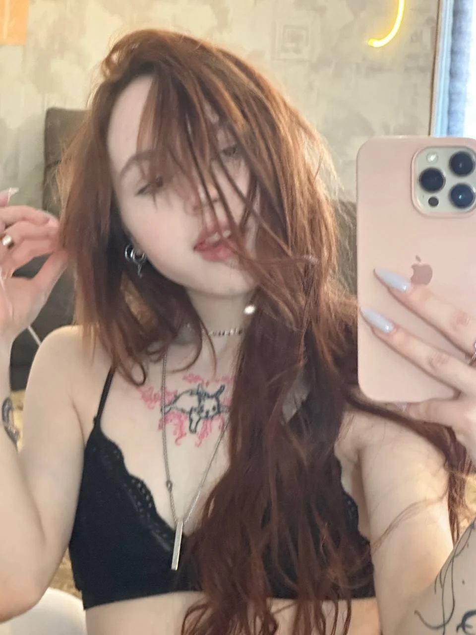 XXX Porn Photo of Nude Lusy_PickMe 3
