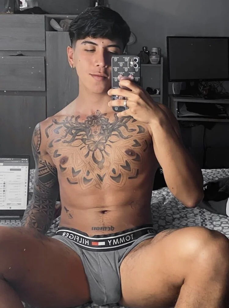 XXX Porn Photo of Nude Nickhot0609 6