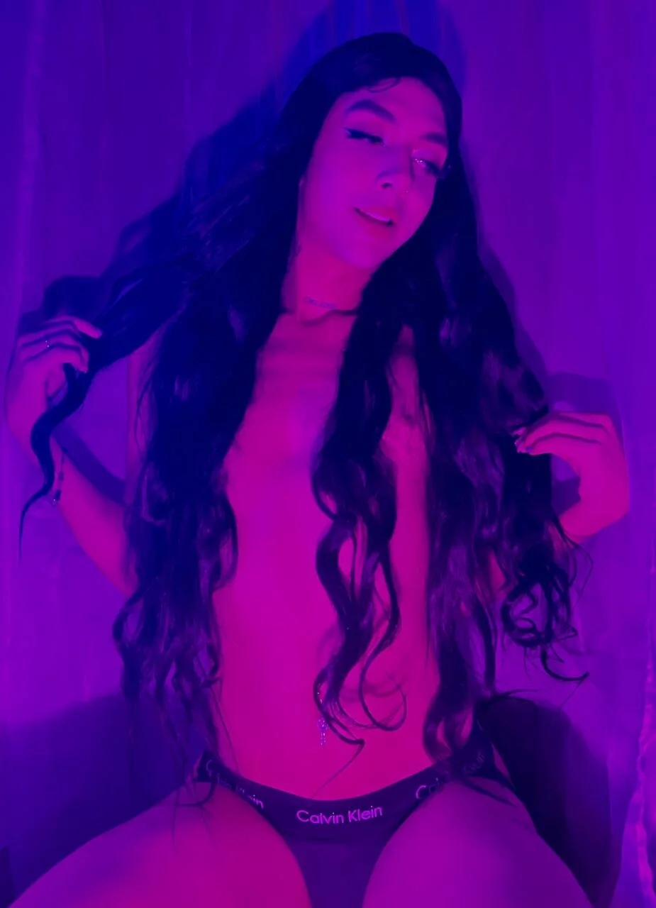 XXX Porn Photo of Nude Julieta_Deluxe 1