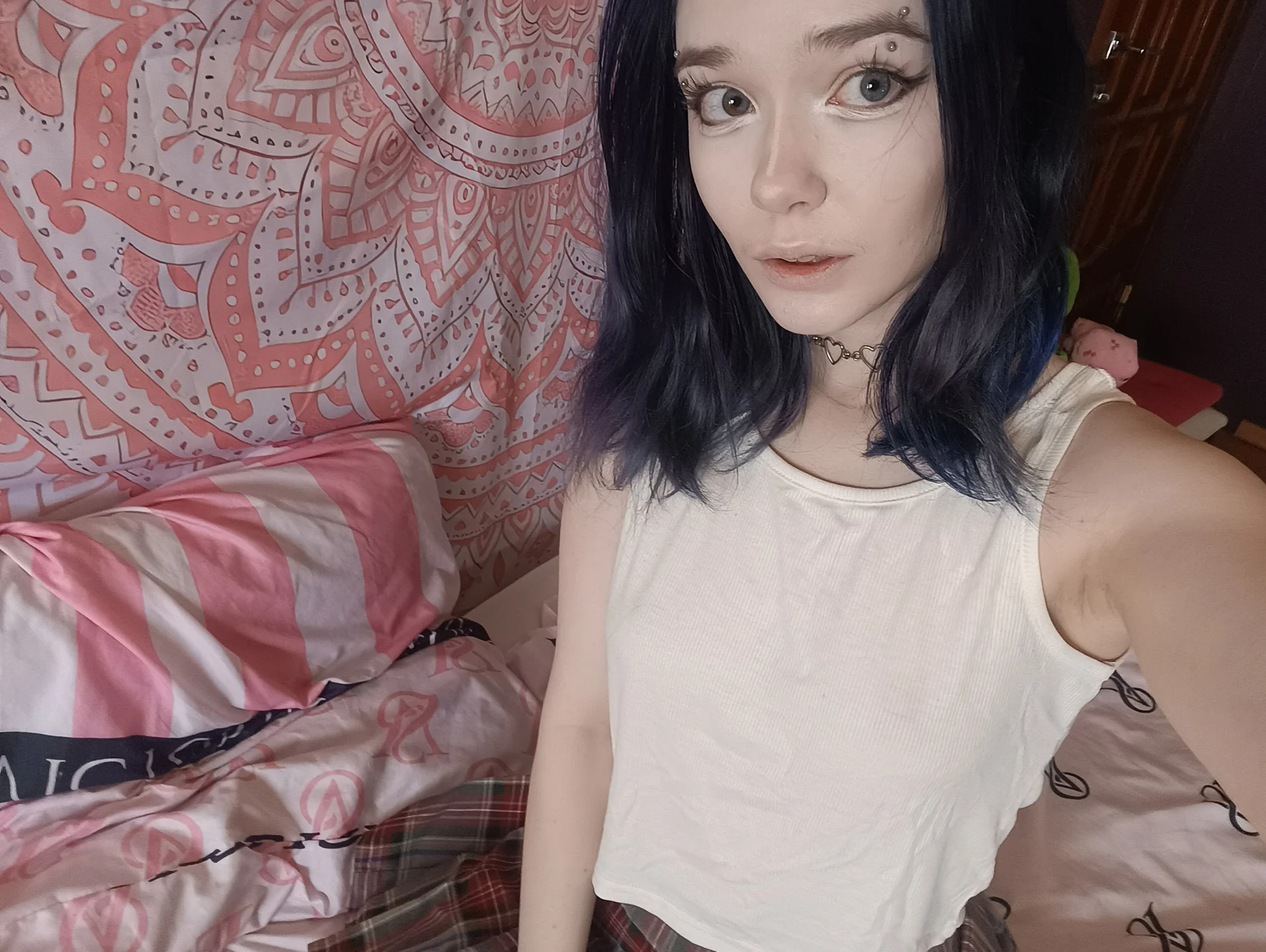 XXX Porn Photo of Nude baby_onface 8