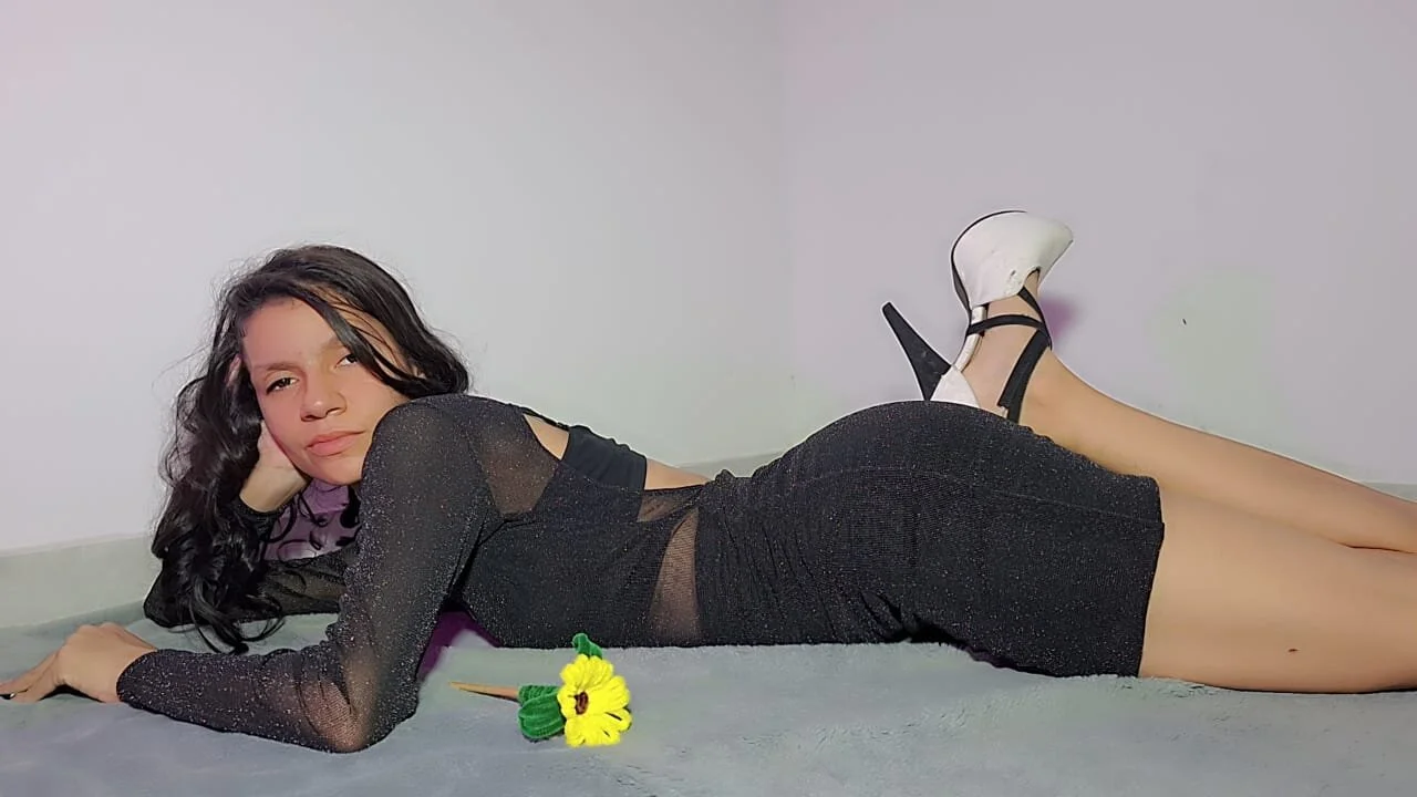 XXX Porn Photo of Nude Ashleyyfiree 30