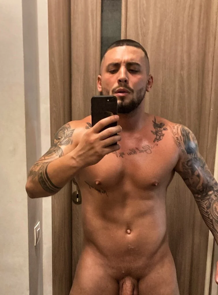 XXX Porn Photo of Nude _DylanGreen 35
