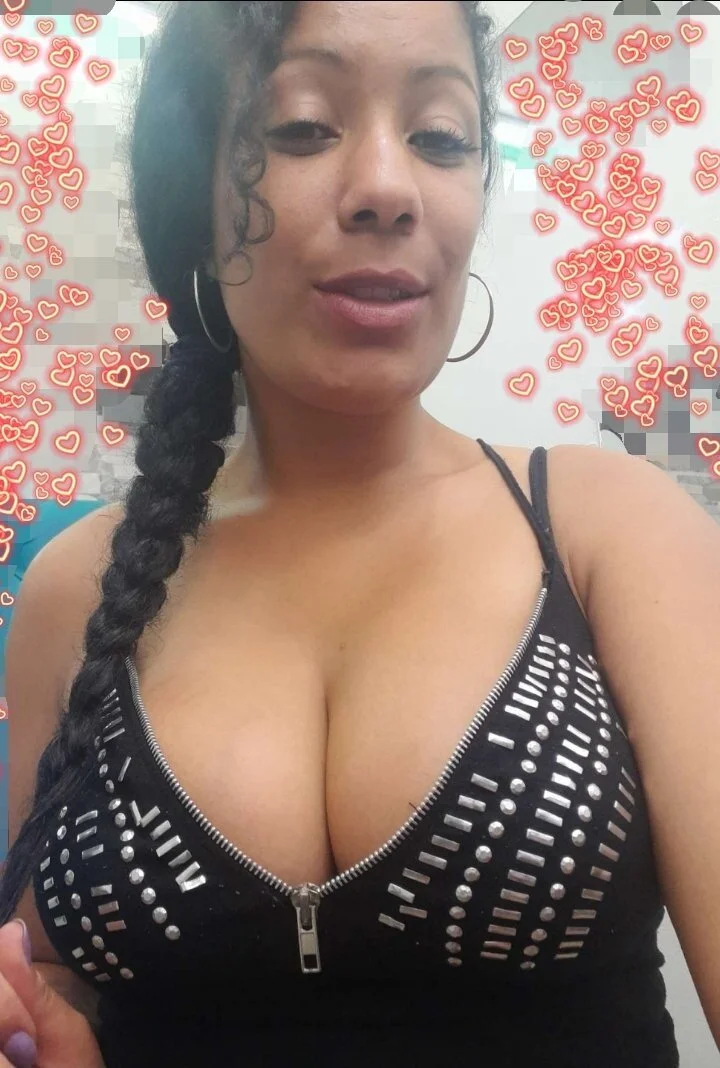 XXX Porn Photo of Nude SalmaTits 14