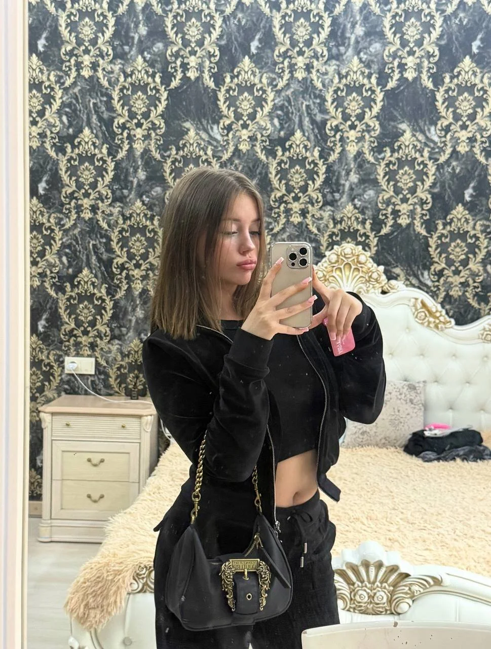 XXX Porn Photo of Nude vivienne_eastwood 6