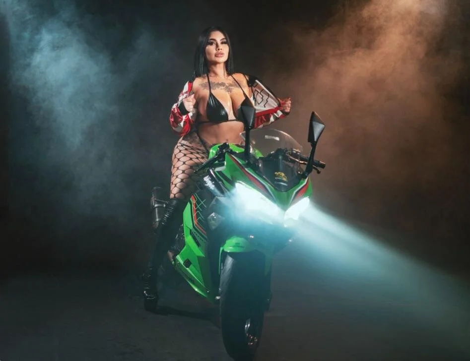 XXX Porn Photo of Nude MelaniePalmerr 12