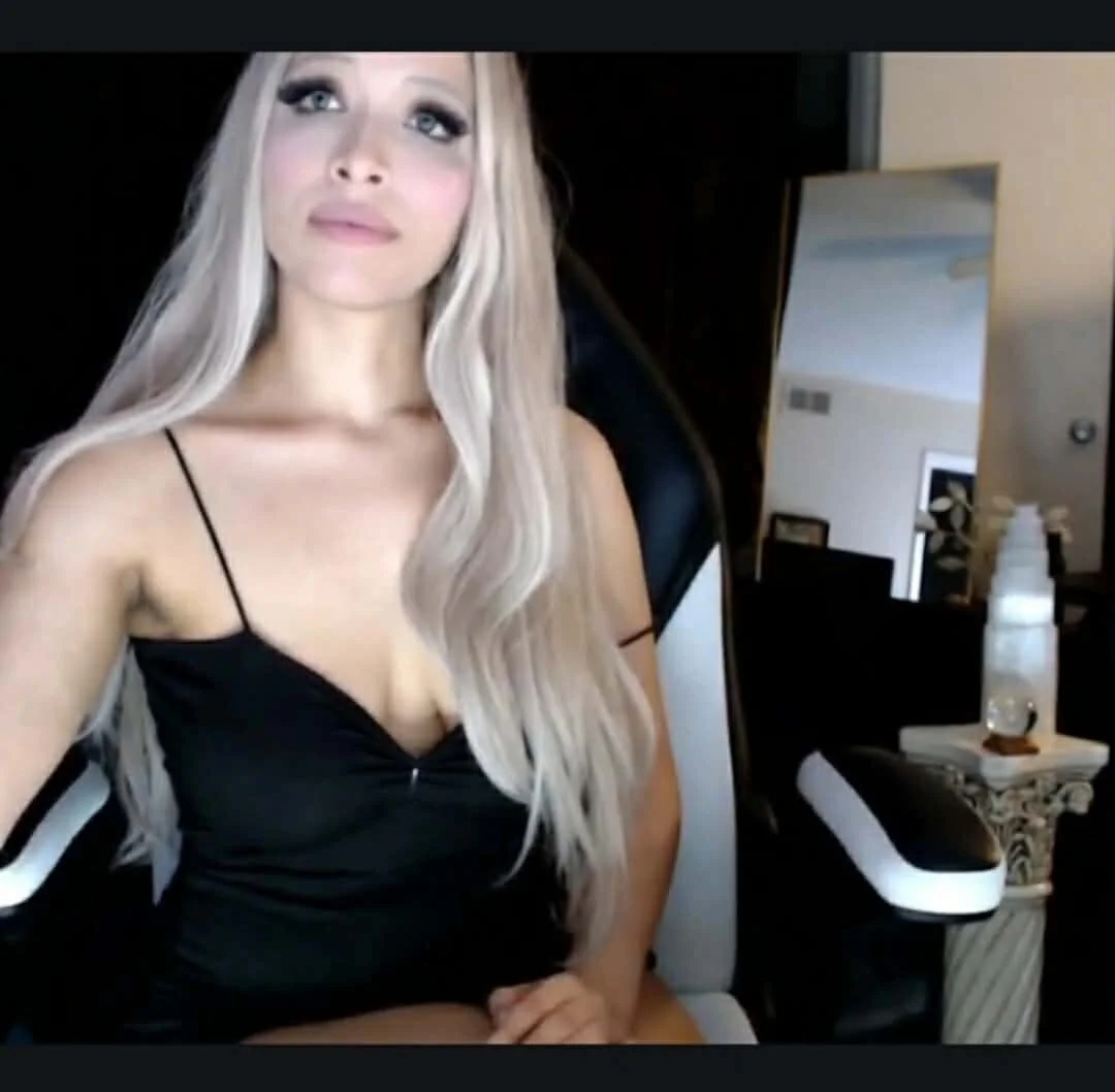XXX Porn Photo of Nude liadivina 17