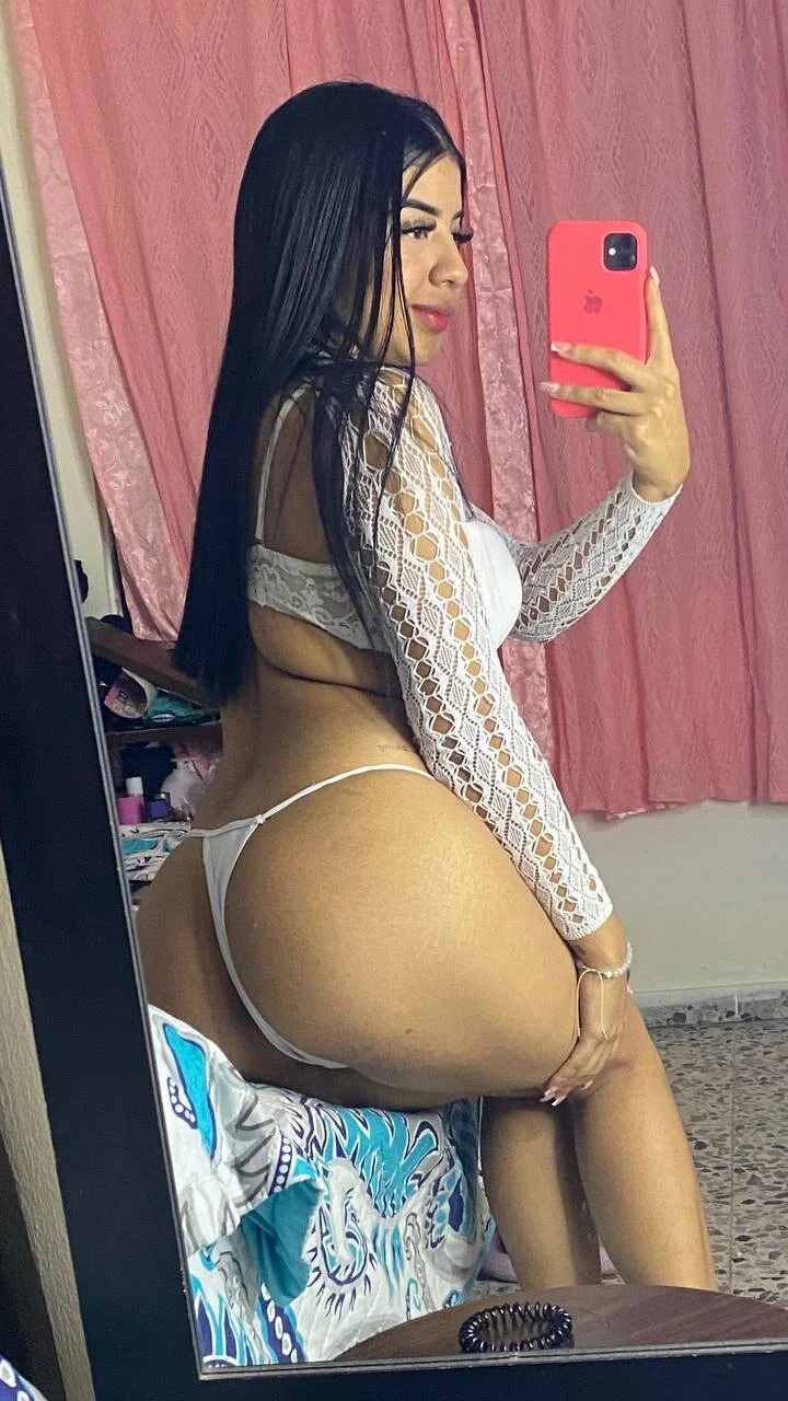 XXX Porn Photo of Nude Naomy_gyal 47