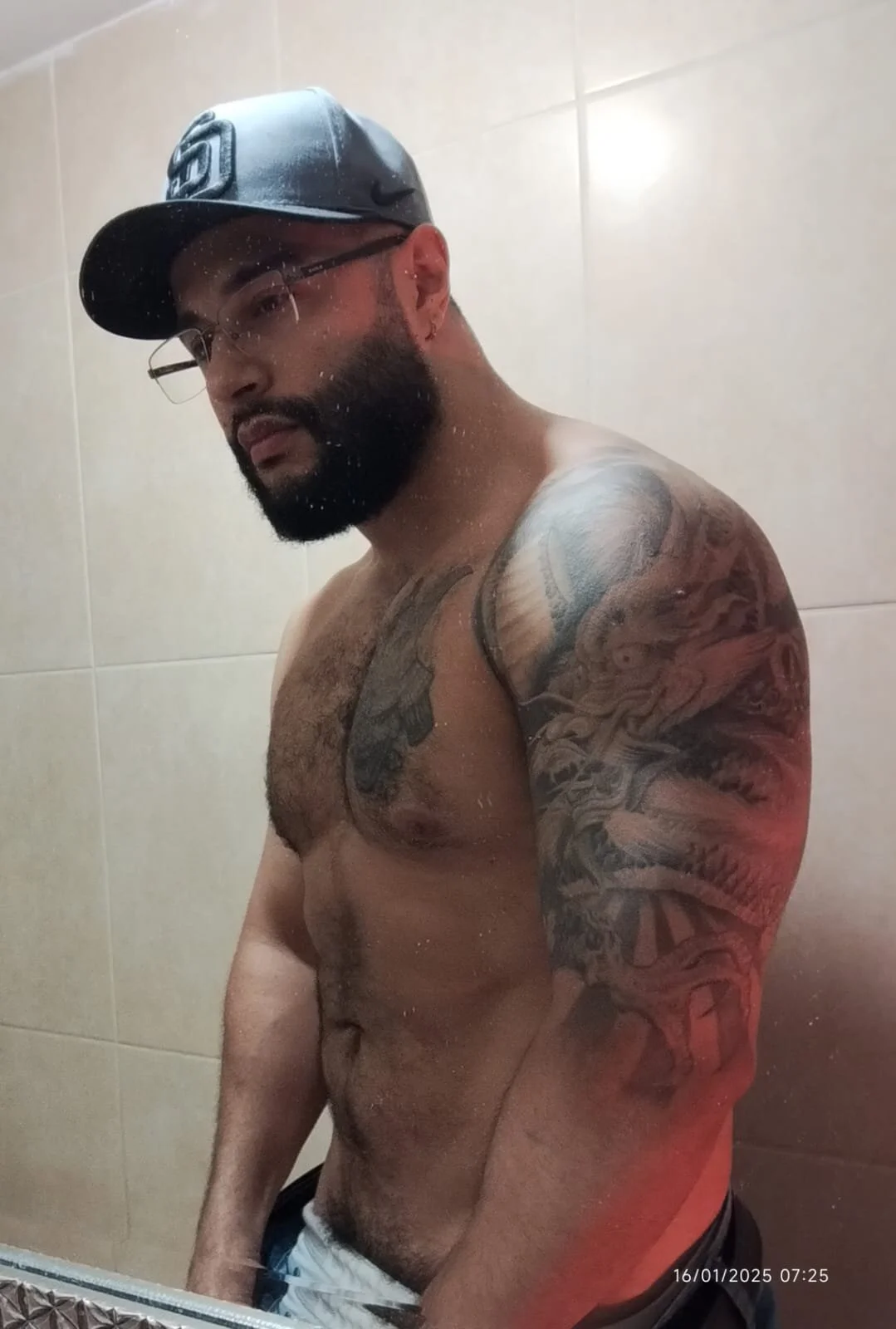 XXX Porn Photo of Nude Luke__09 47