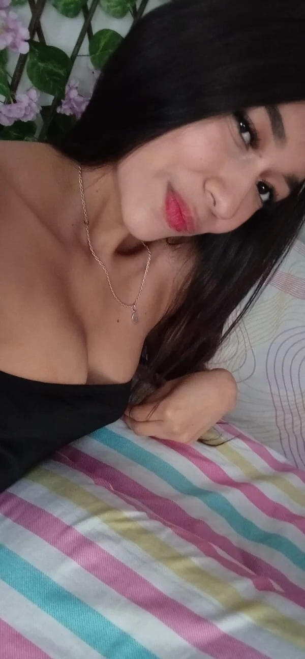 XXX Porn Photo of Nude SweetsLatinas 1