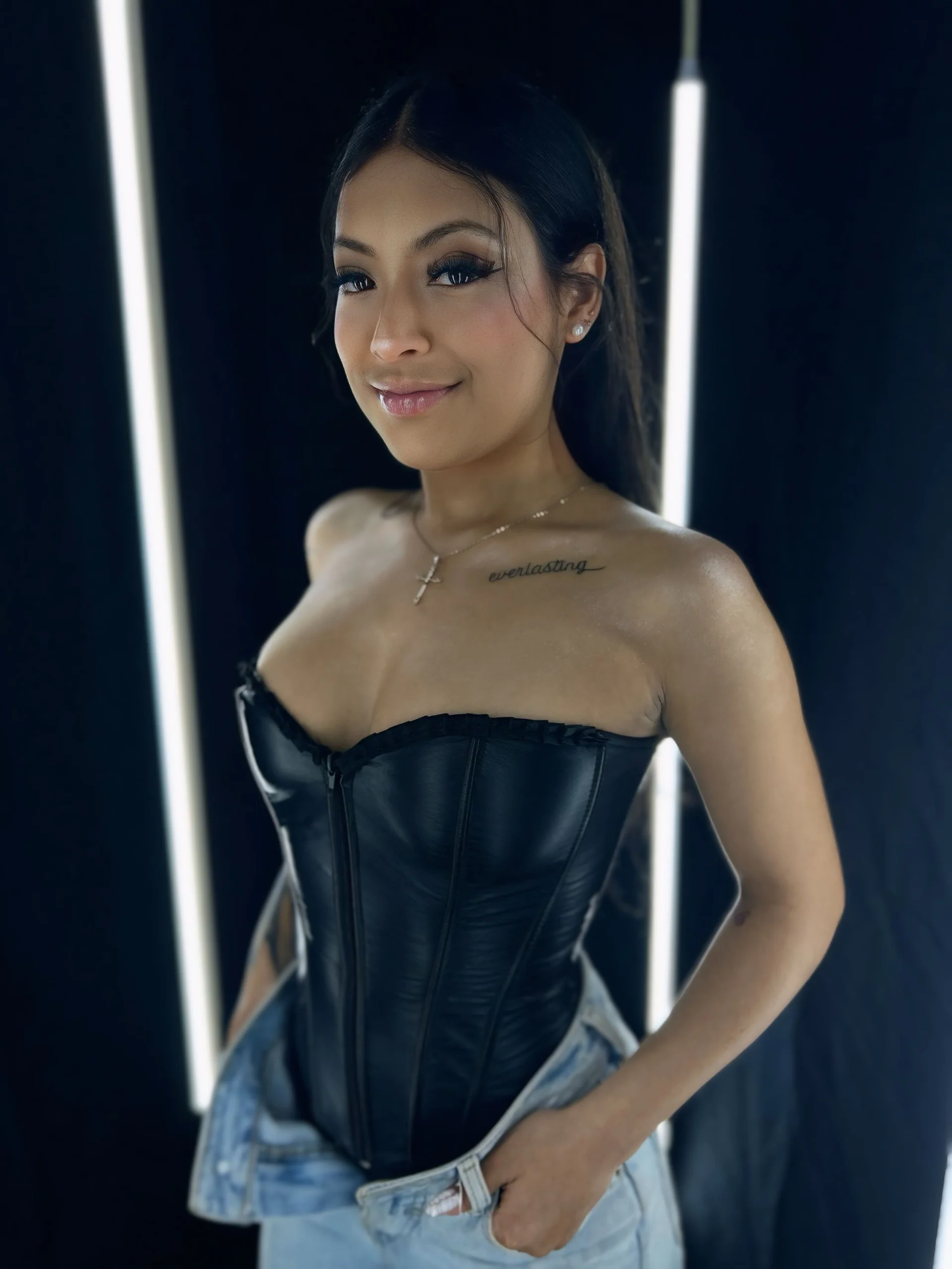 XXX Porn Photo of Nude vaness_weet 39