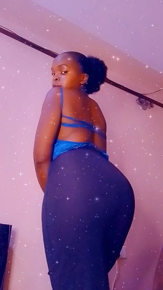 XXX Porn Photo of Nude Deetish 4