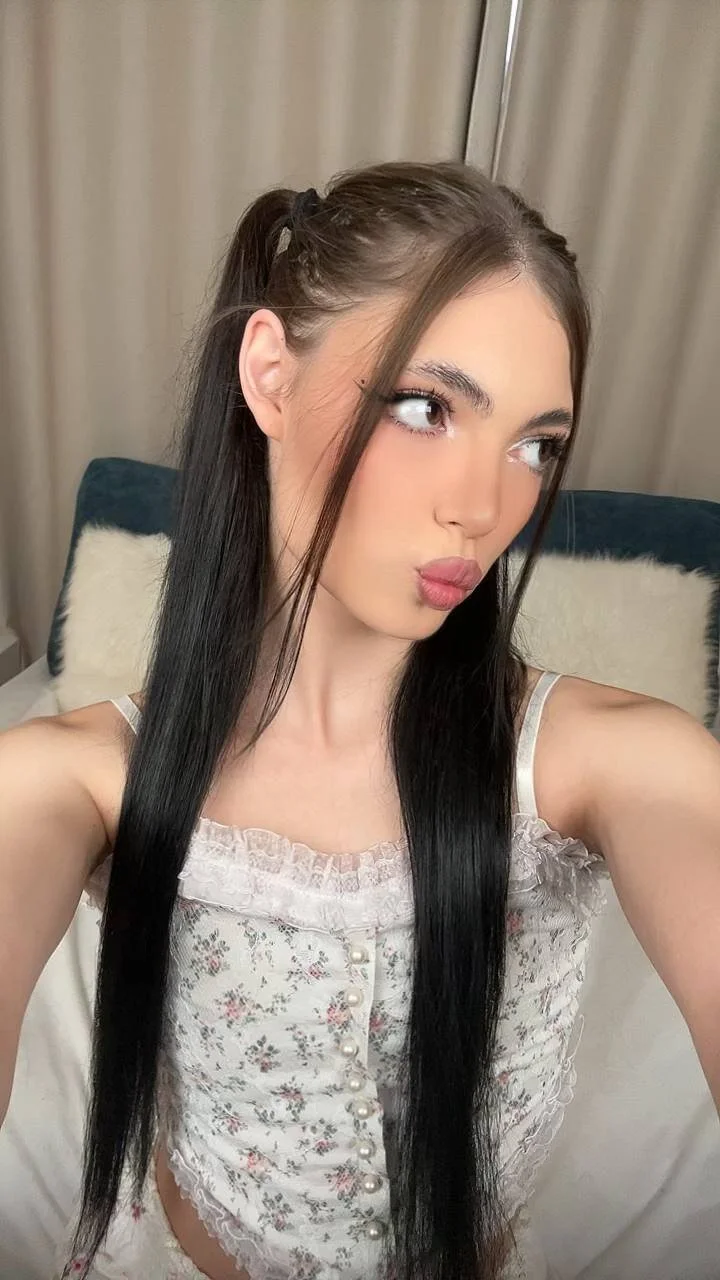 XXX Porn Photo of Nude Mellisa_InLove 2