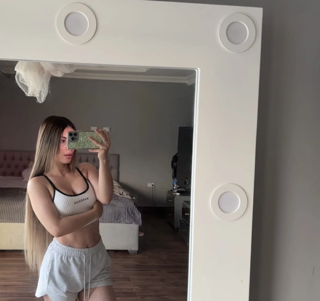 XXX Porn Photo of Nude emiss_ 10