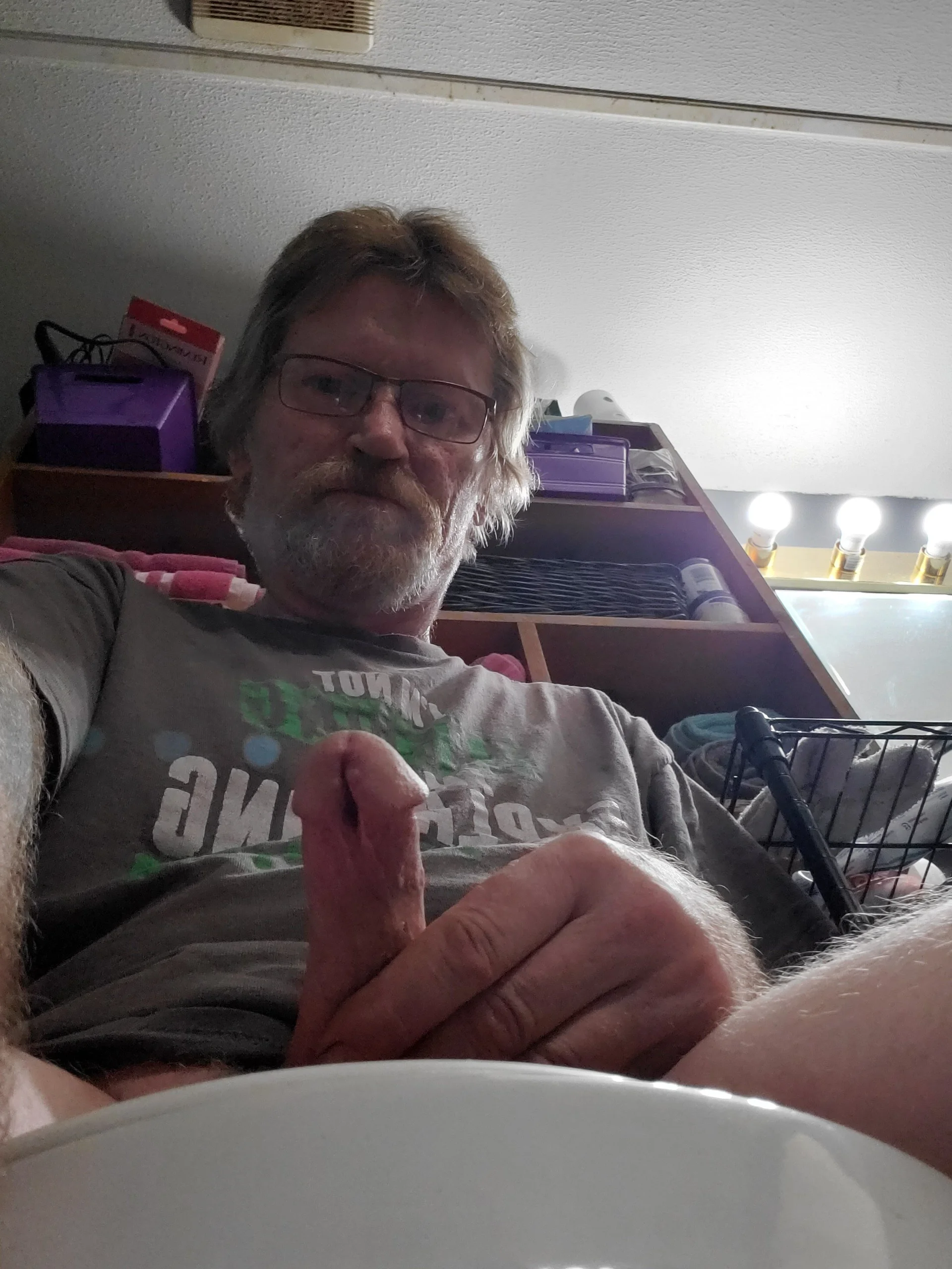 XXX Porn Photo of Nude Horneymalelooking 14