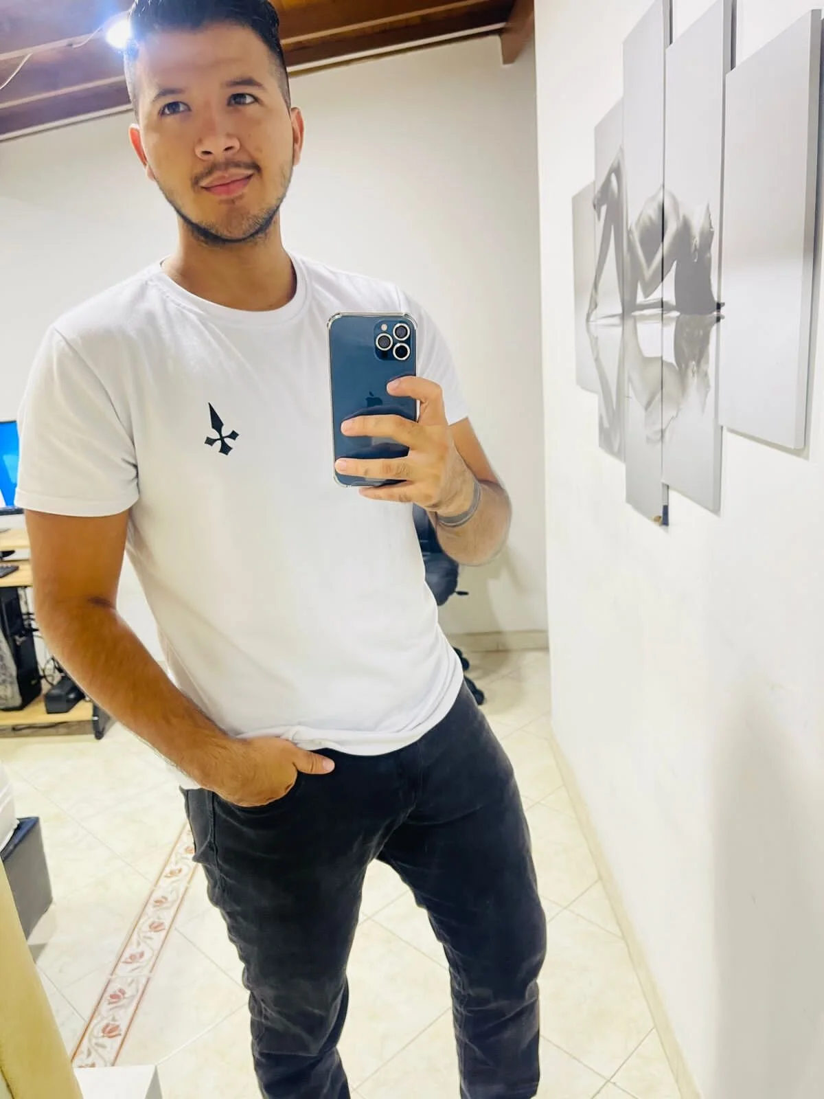 XXX Porn Photo of Nude mister_miike 4