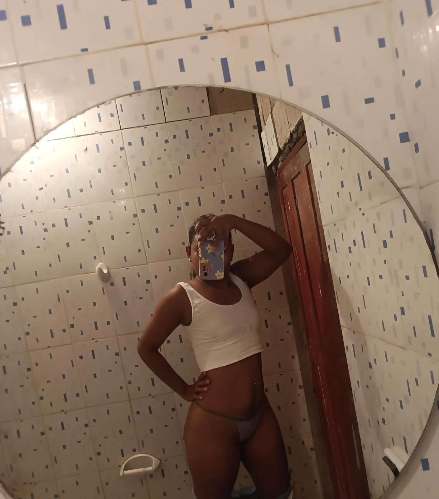 XXX Porn Photo of Nude Vannesth20 9