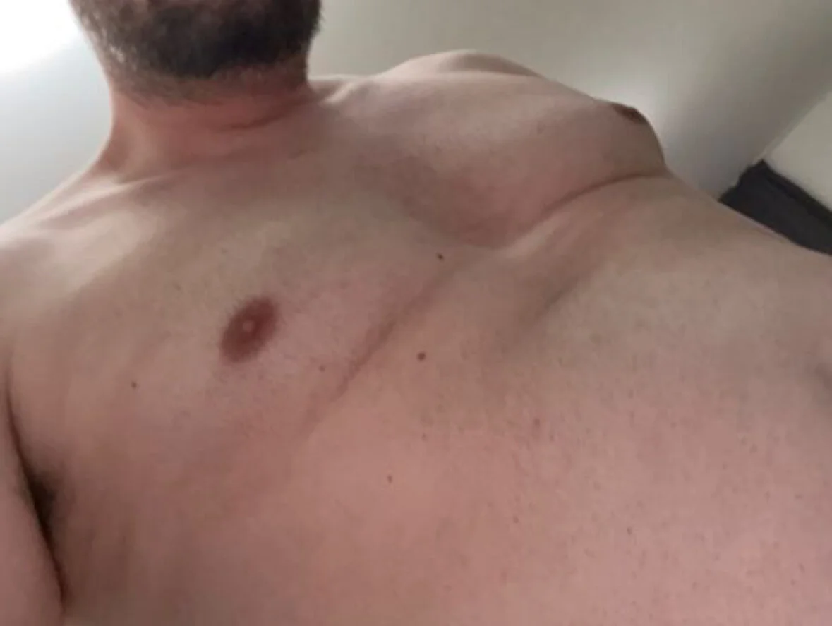 XXX Porn Photo of Nude Mikaatoyboy 9