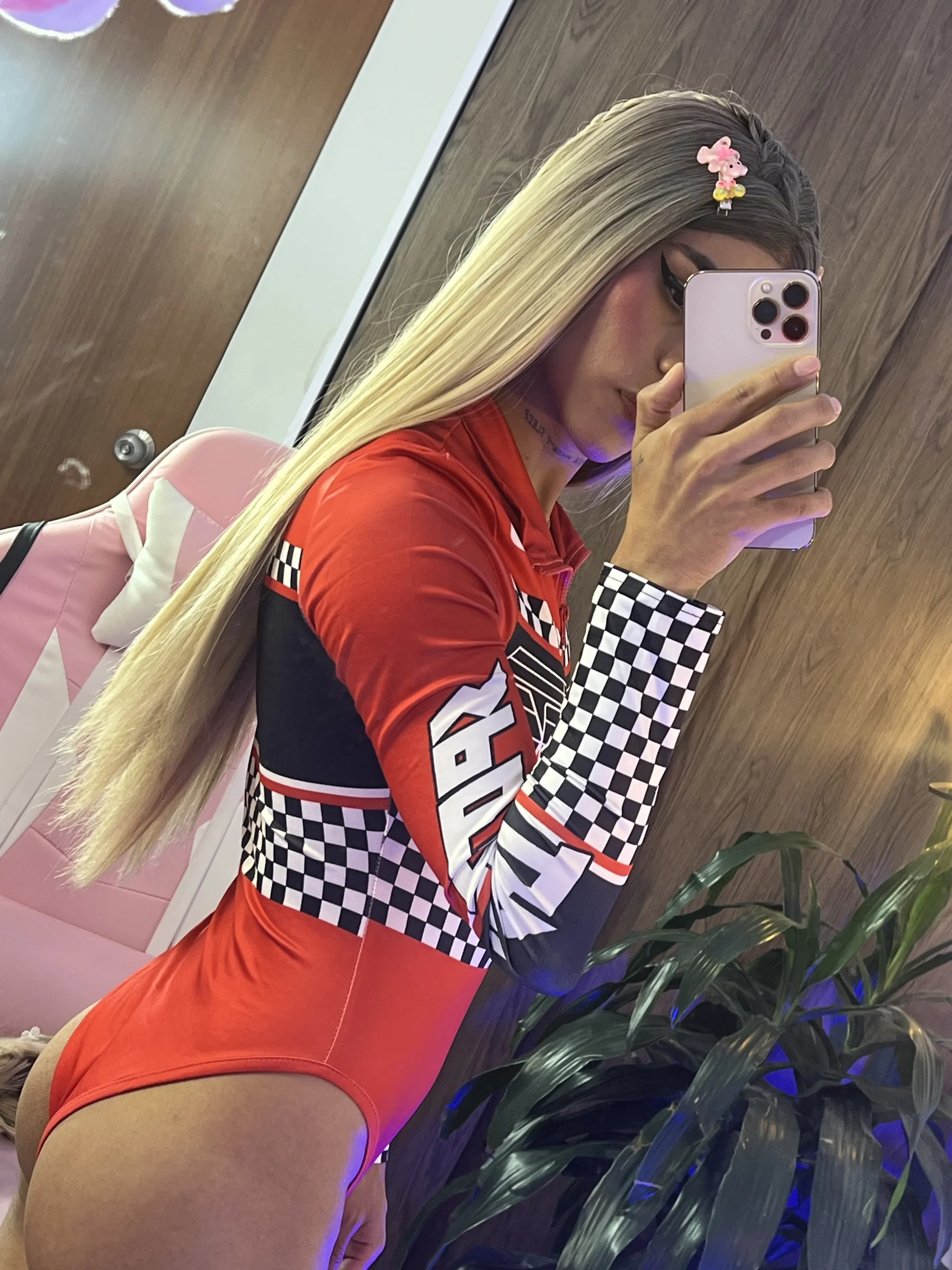 XXX Porn Photo of Nude alisoondrean_ 24