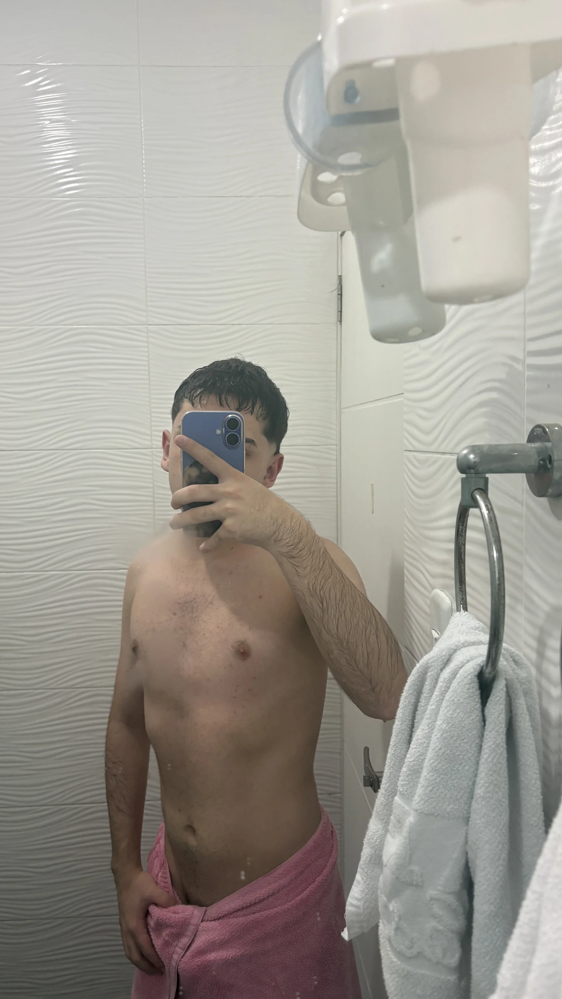XXX Porn Photo of Nude Andytow 1