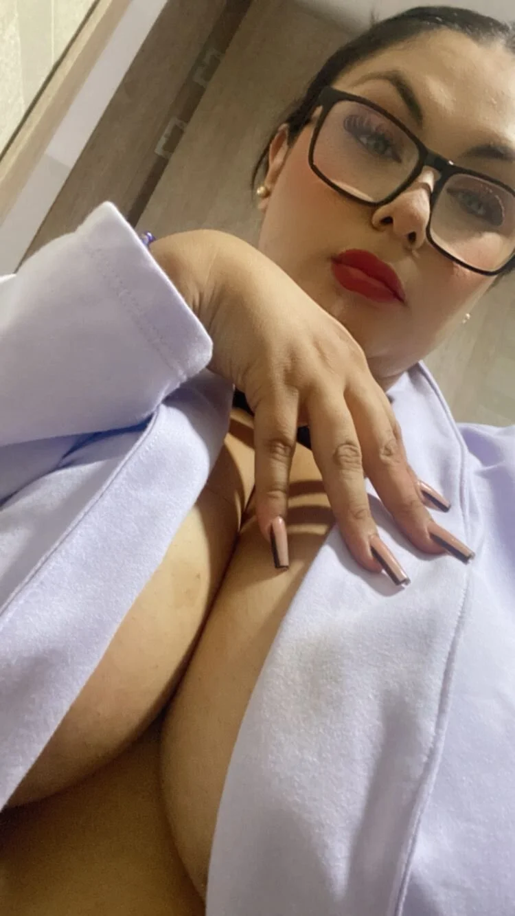 XXX Porn Photo of Nude linatarens 4