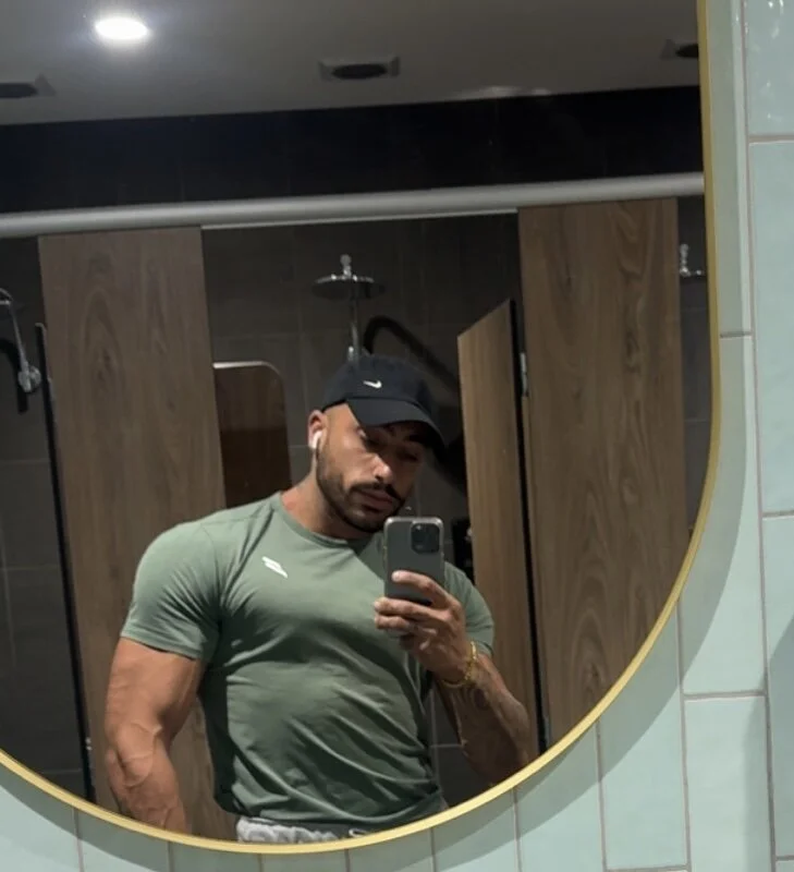 XXX Porn Photo of Nude TommyBigger01 1