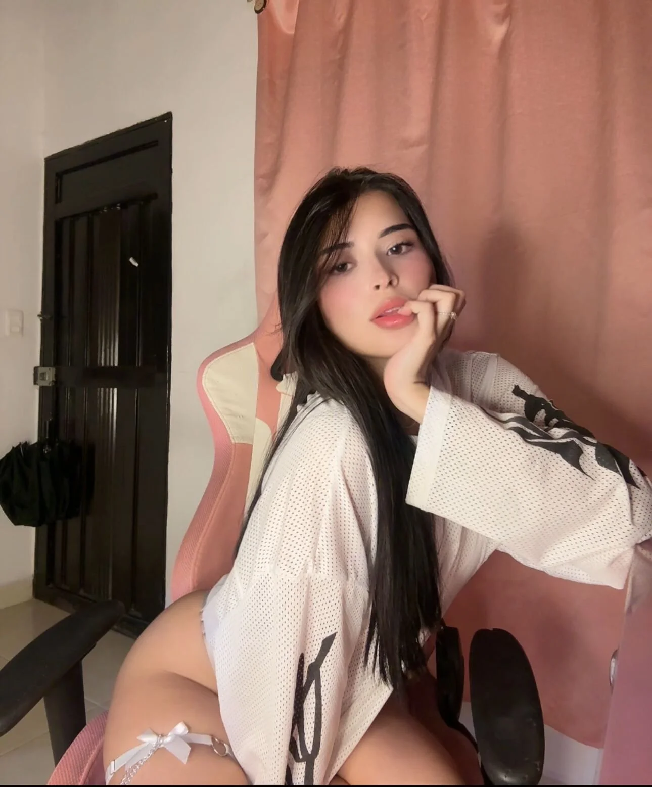 XXX Porn Photo of Nude Mely_Blossom 4