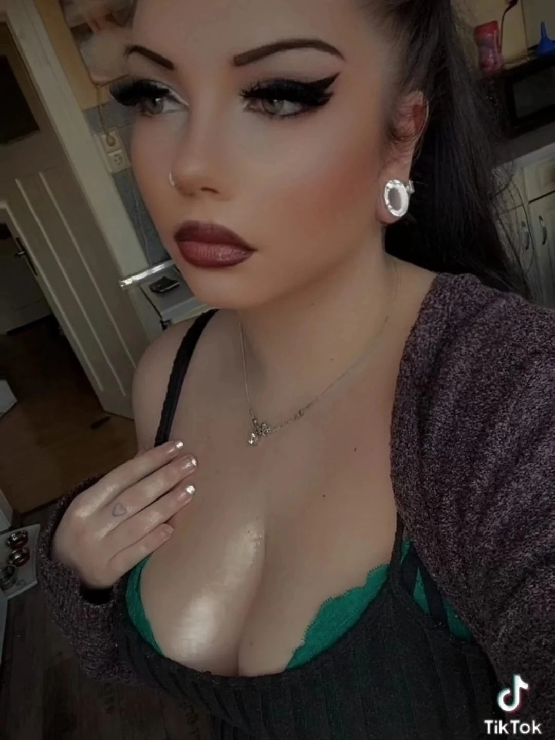 XXX Porn Photo of Nude VWMommy 6