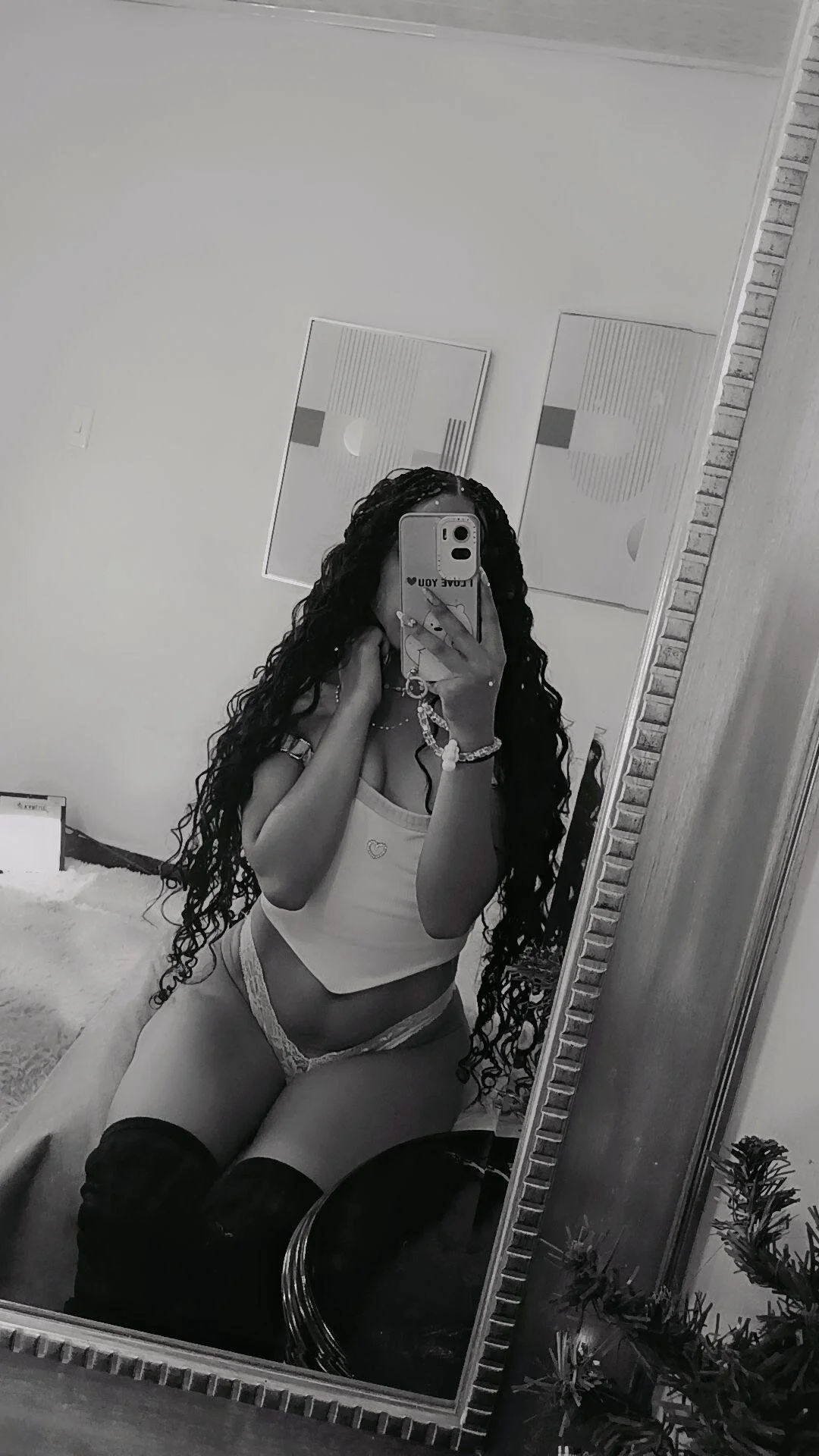 XXX Porn Photo of Nude Vivi_luv 5
