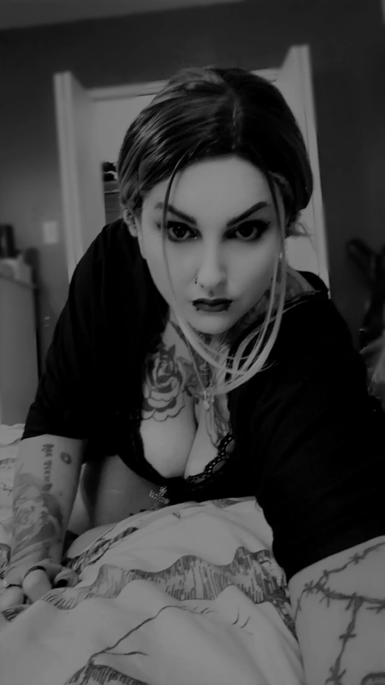 XXX Porn Photo of Nude Riverm00n 55